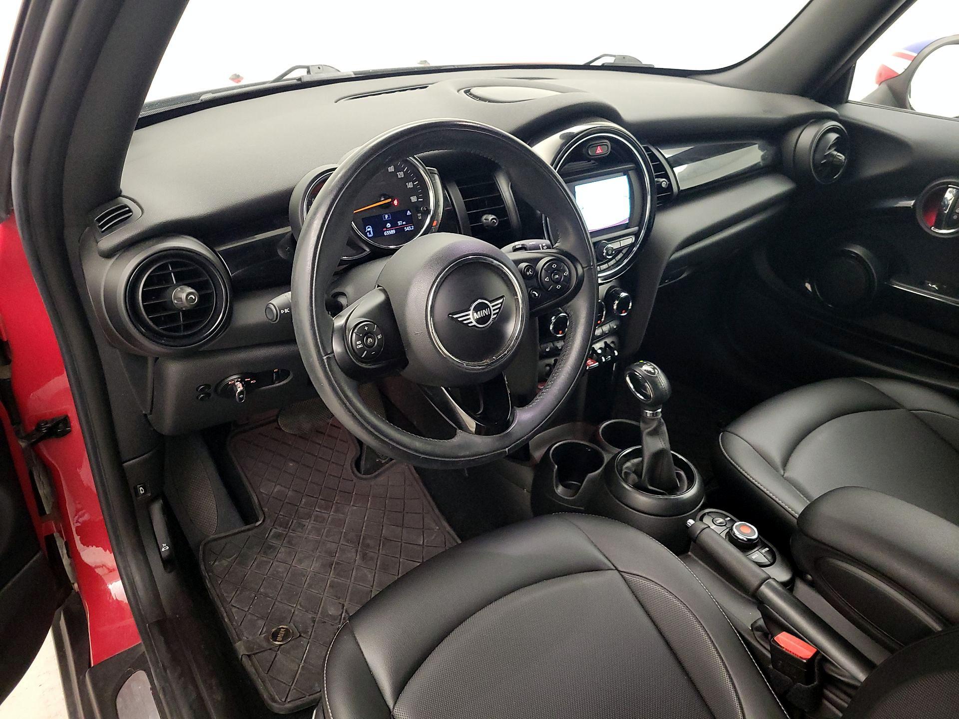 Thumbnail: 2019 MINI Cooper - 9