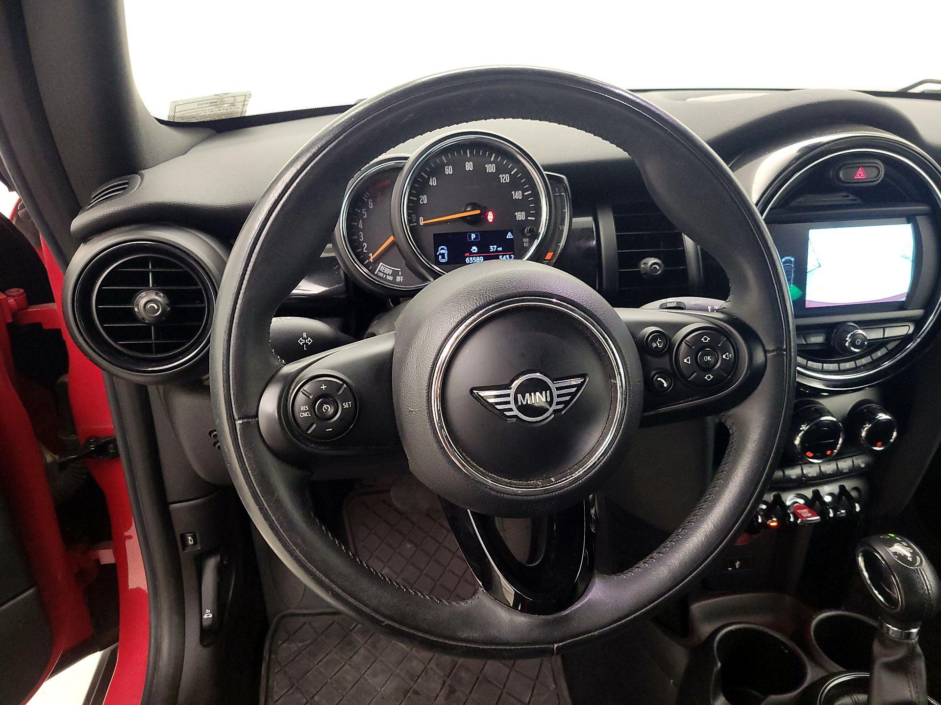 Thumbnail: 2019 MINI Cooper - 10