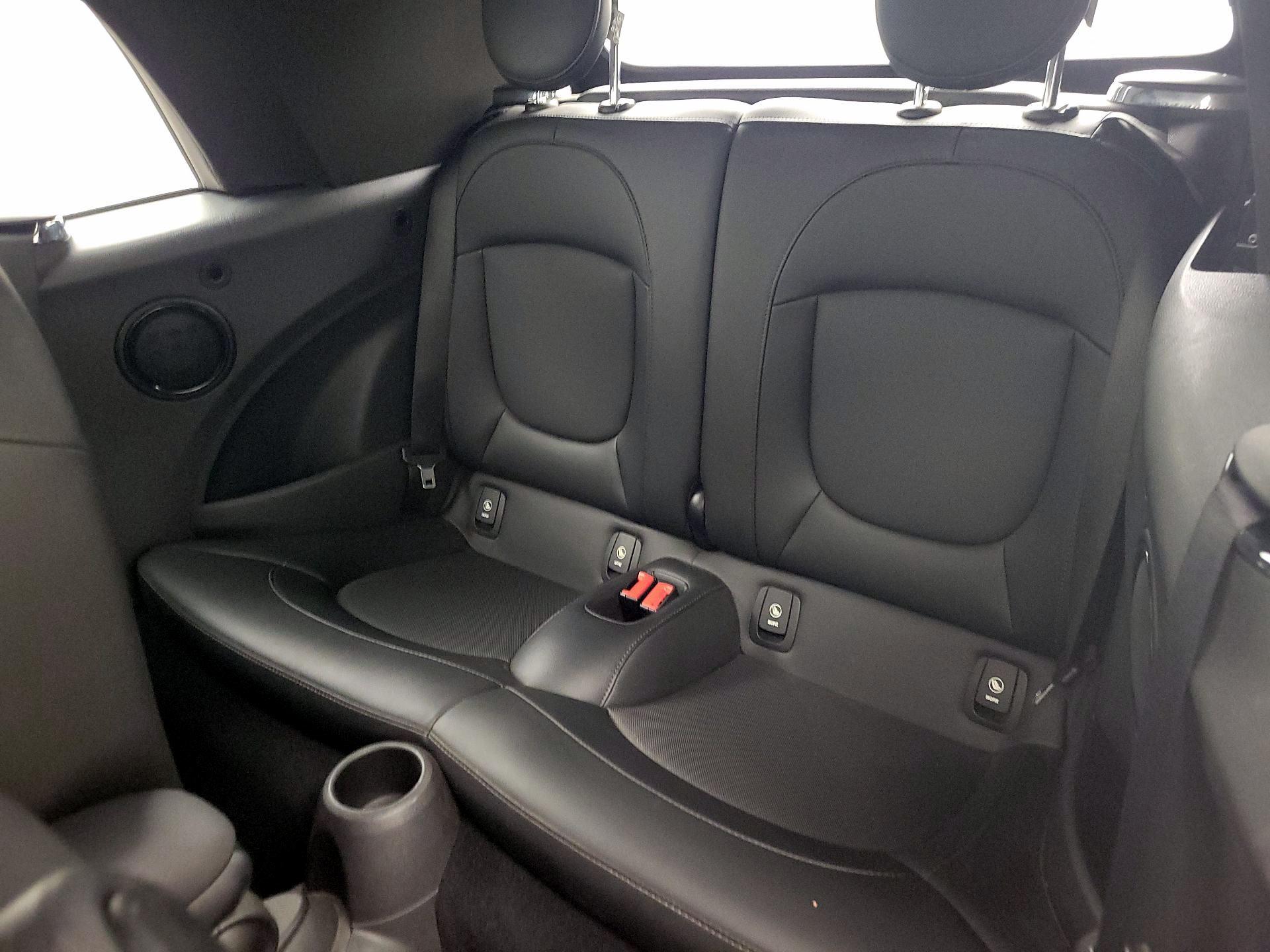 Thumbnail: 2019 MINI Cooper - 19