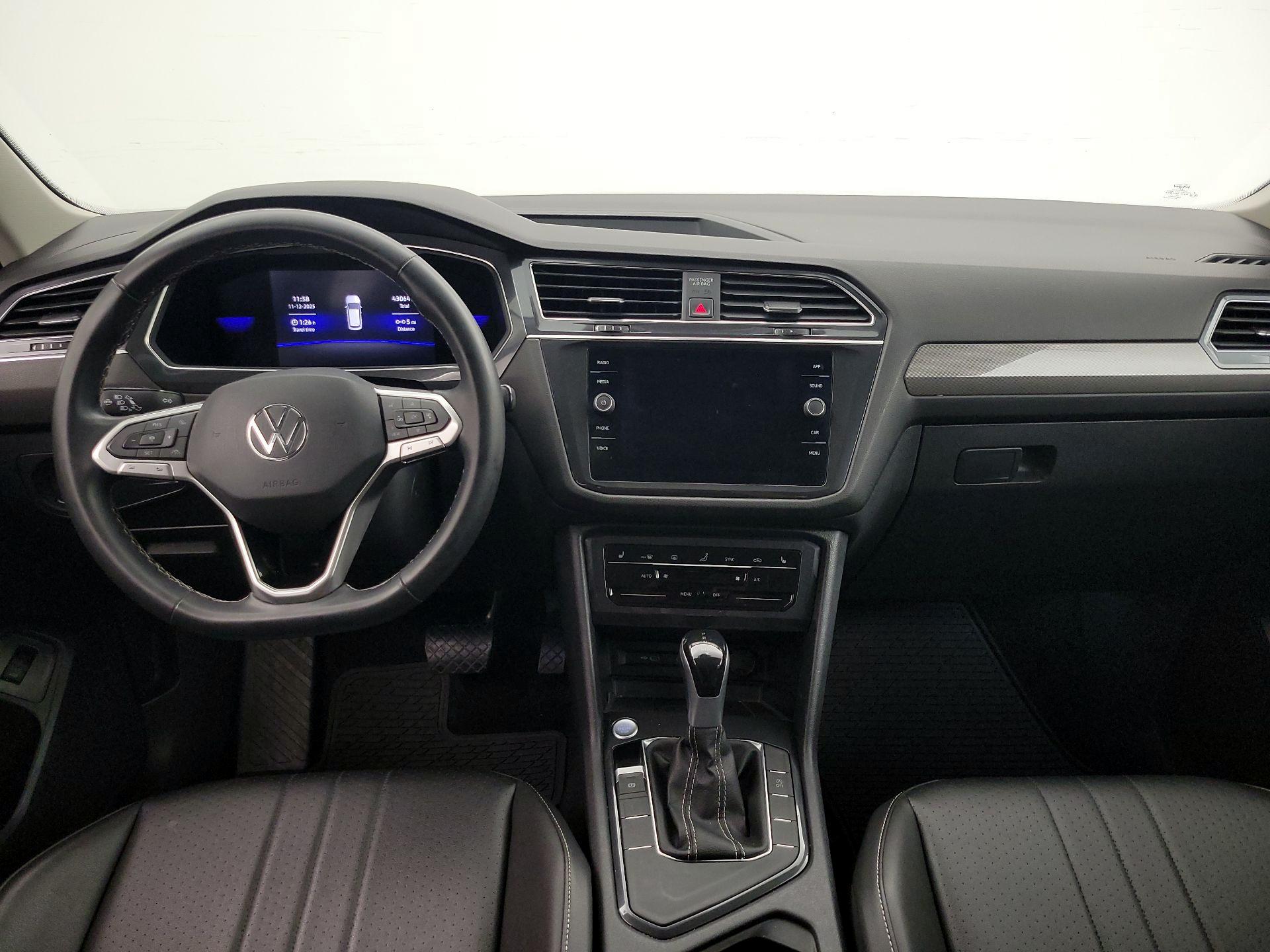 Thumbnail: 2022 Volkswagen Tiguan - 9