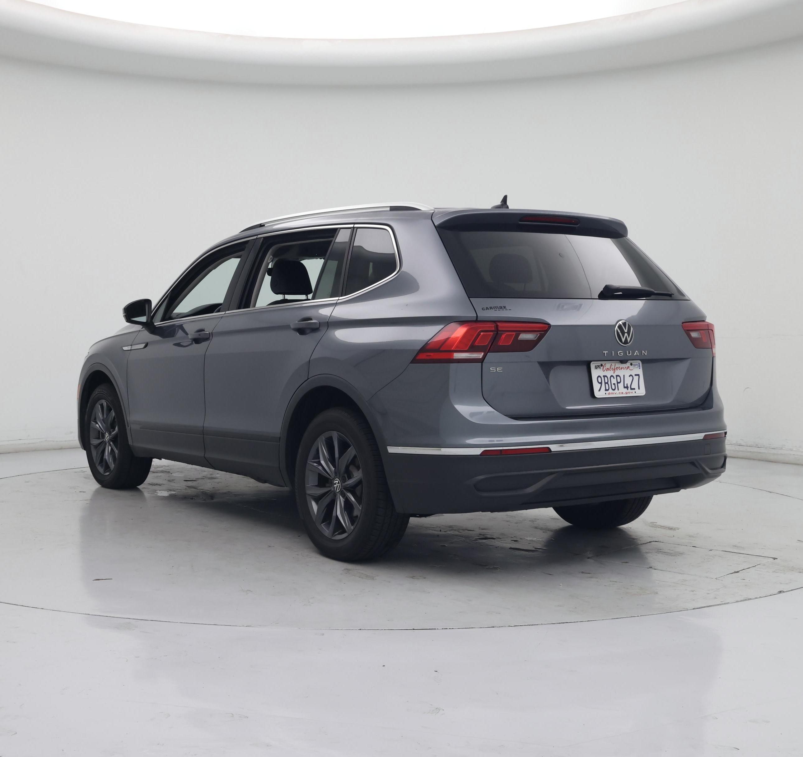 Thumbnail: 2022 Volkswagen Tiguan - 2