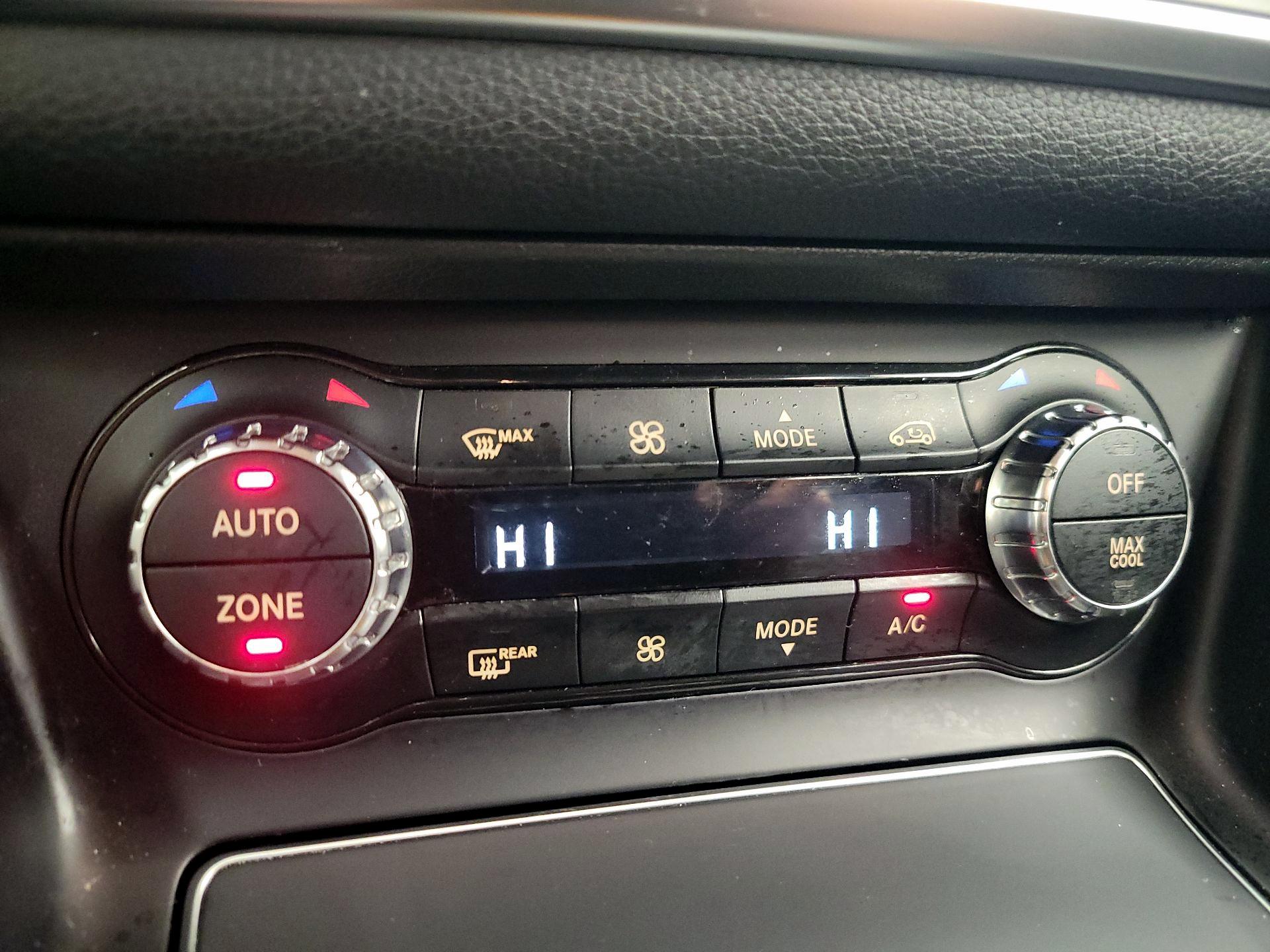 Thumbnail: 2019 Mercedes-Benz CLA - 16