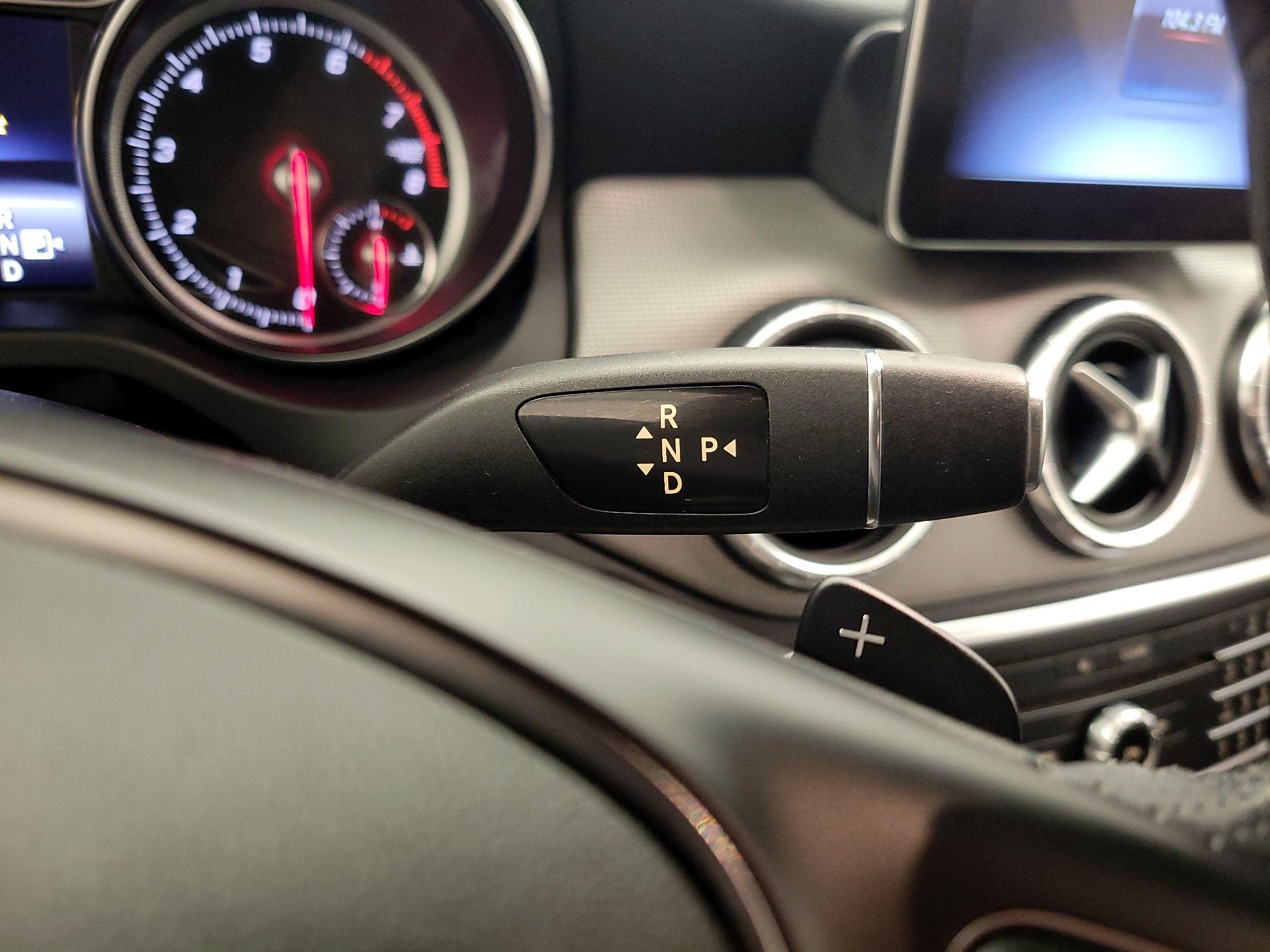 Thumbnail: 2019 Mercedes-Benz CLA - 17