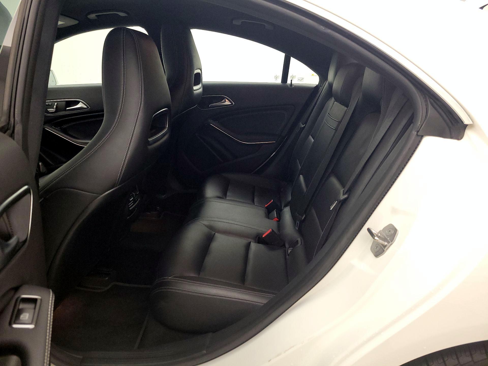 Thumbnail: 2019 Mercedes-Benz CLA - 19