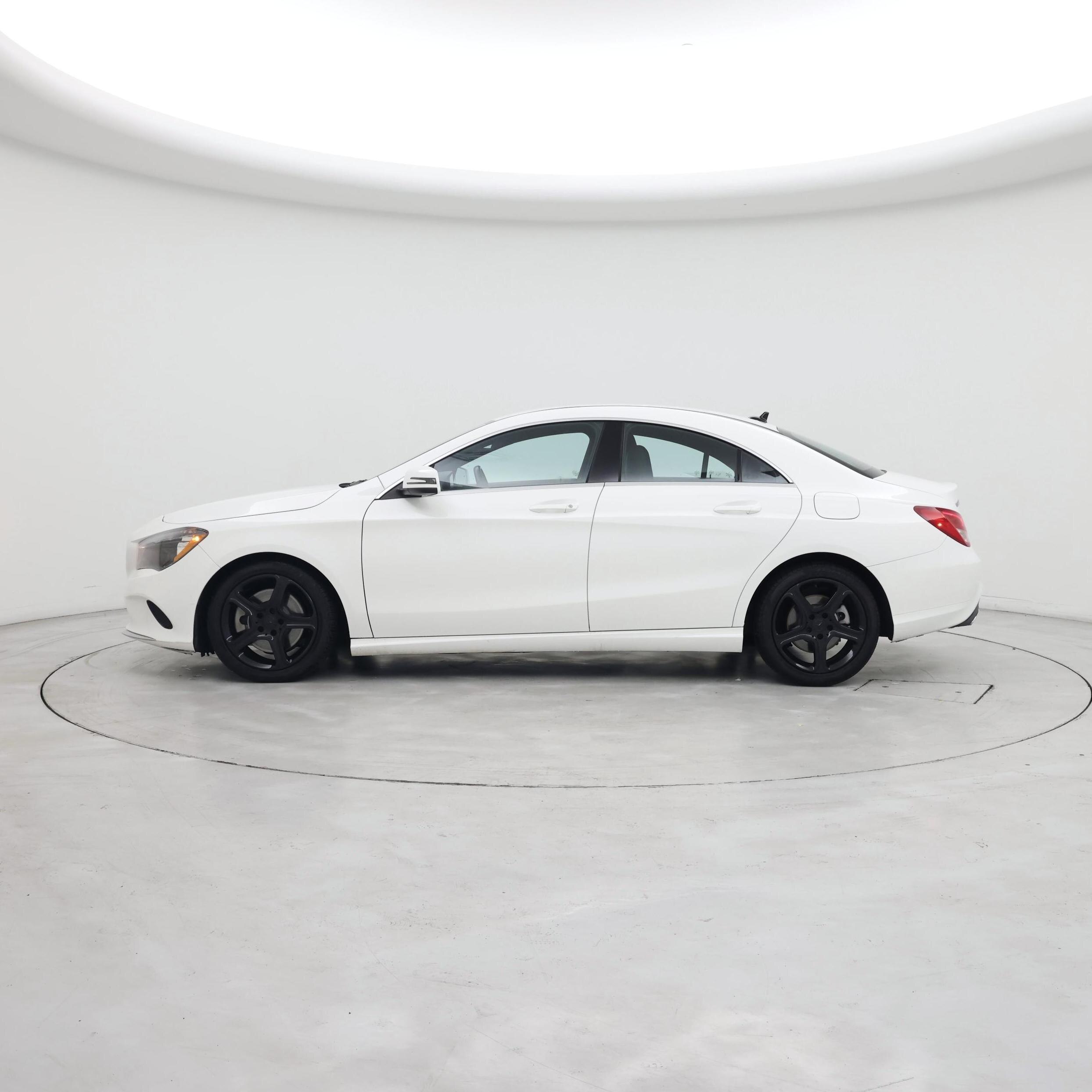 Thumbnail: 2019 Mercedes-Benz CLA - 3