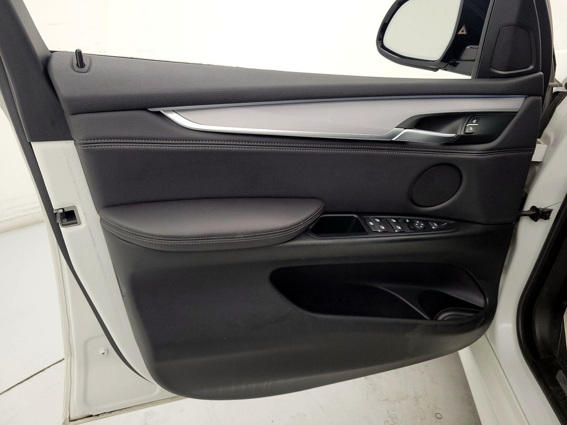 Thumbnail: 2018 BMW X5 - 12