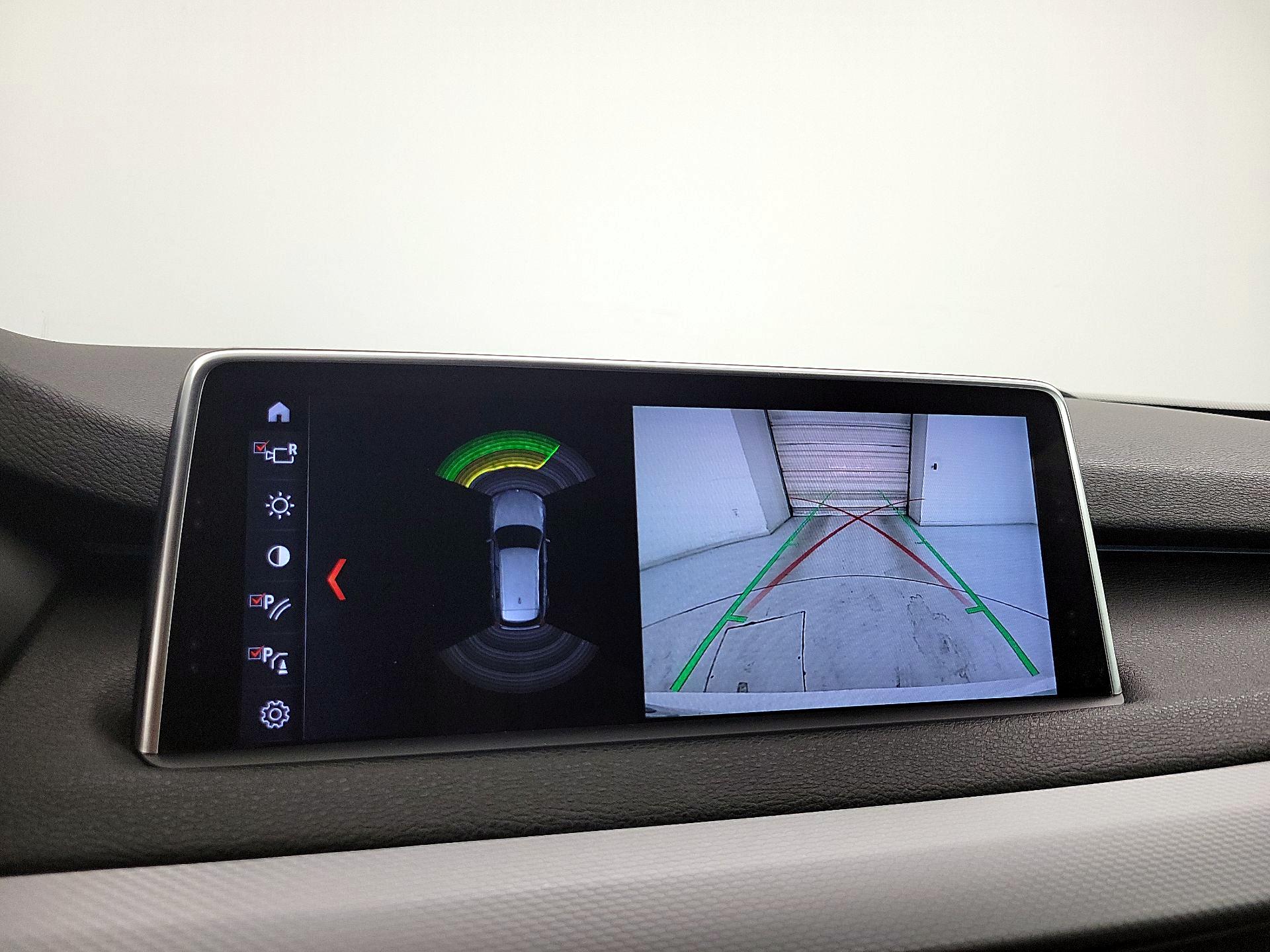 Thumbnail: 2018 BMW X5 - 15