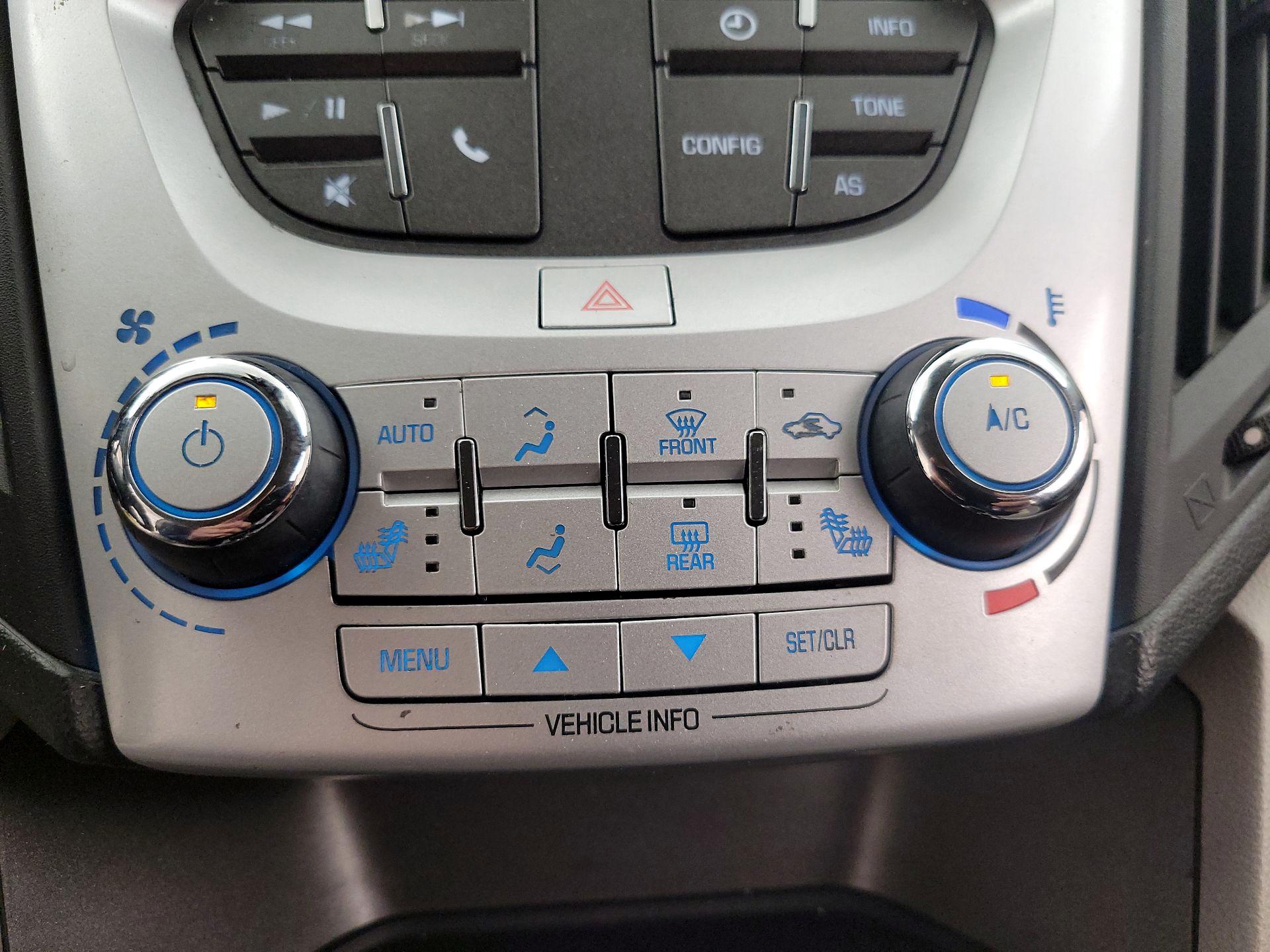 Thumbnail: 2016 Chevrolet Equinox - 15