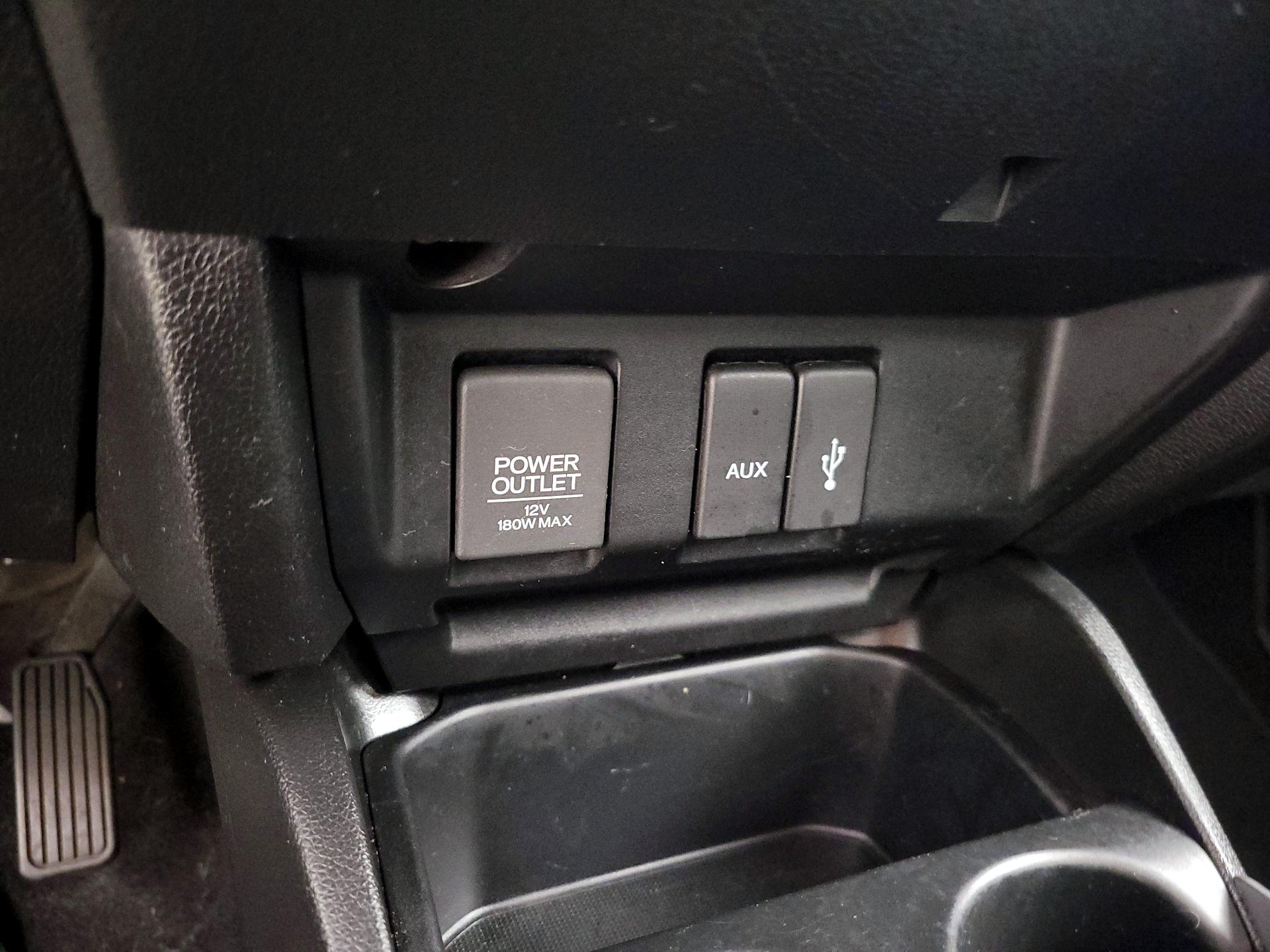 Thumbnail: 2016 Honda Fit - 18