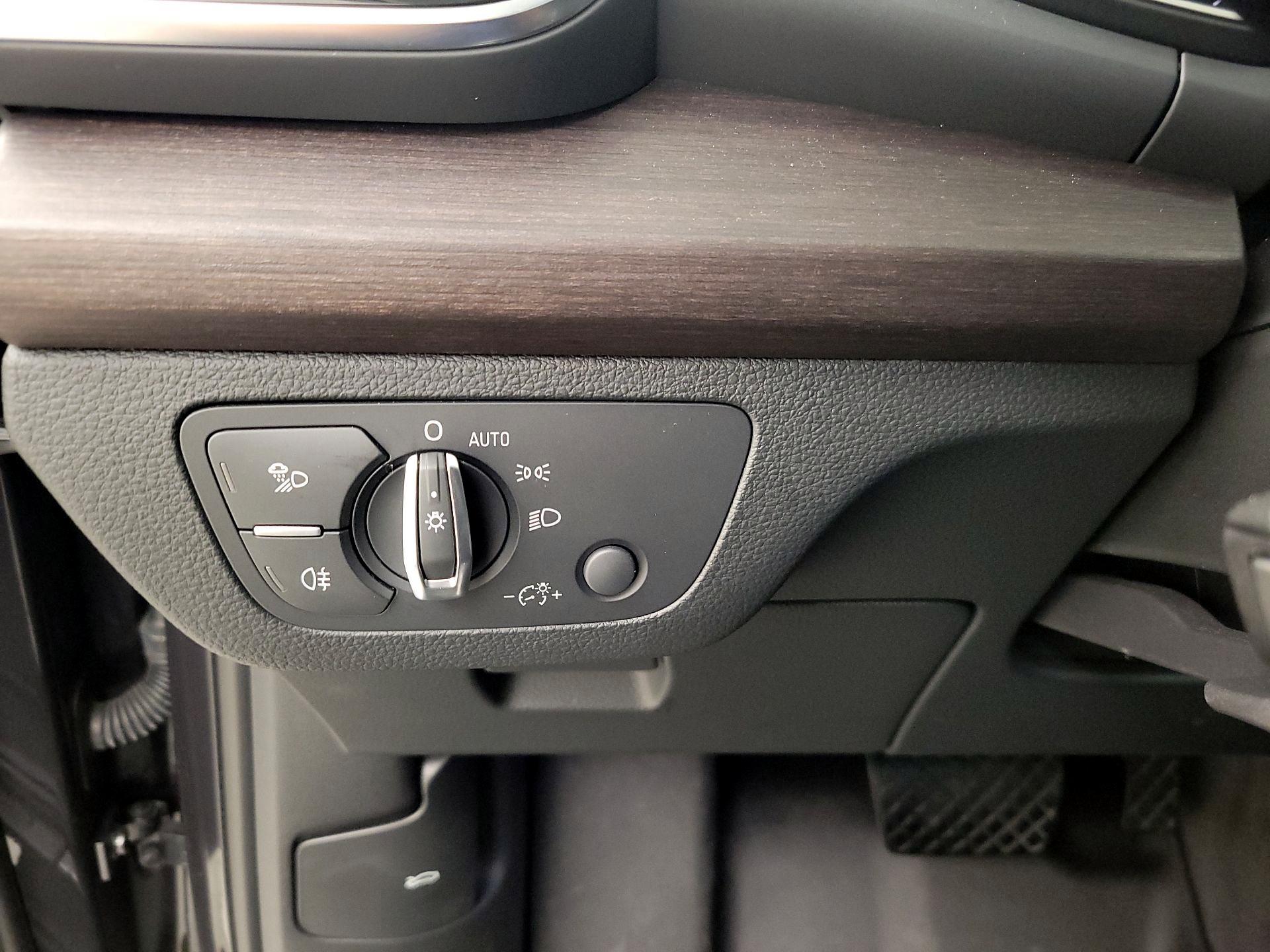 Thumbnail: 2021 Audi Q5 - 13