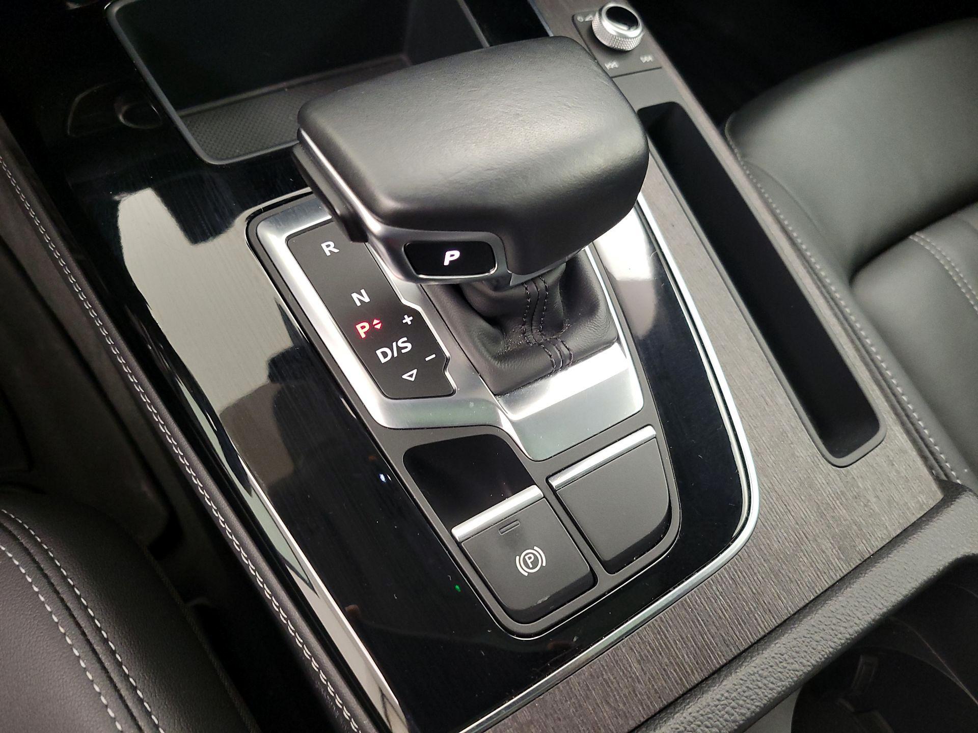 Thumbnail: 2021 Audi Q5 - 17