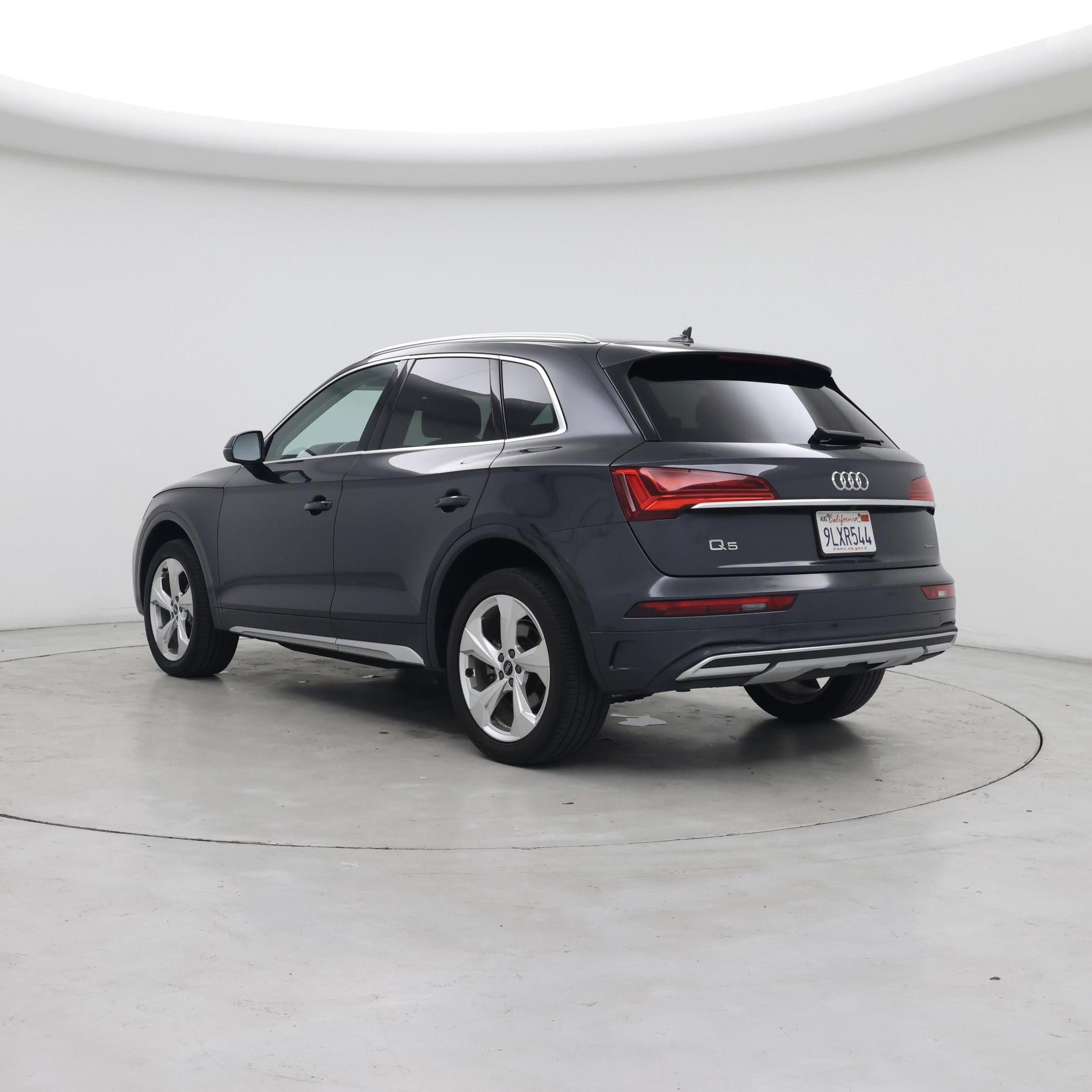 Thumbnail: 2021 Audi Q5 - 2