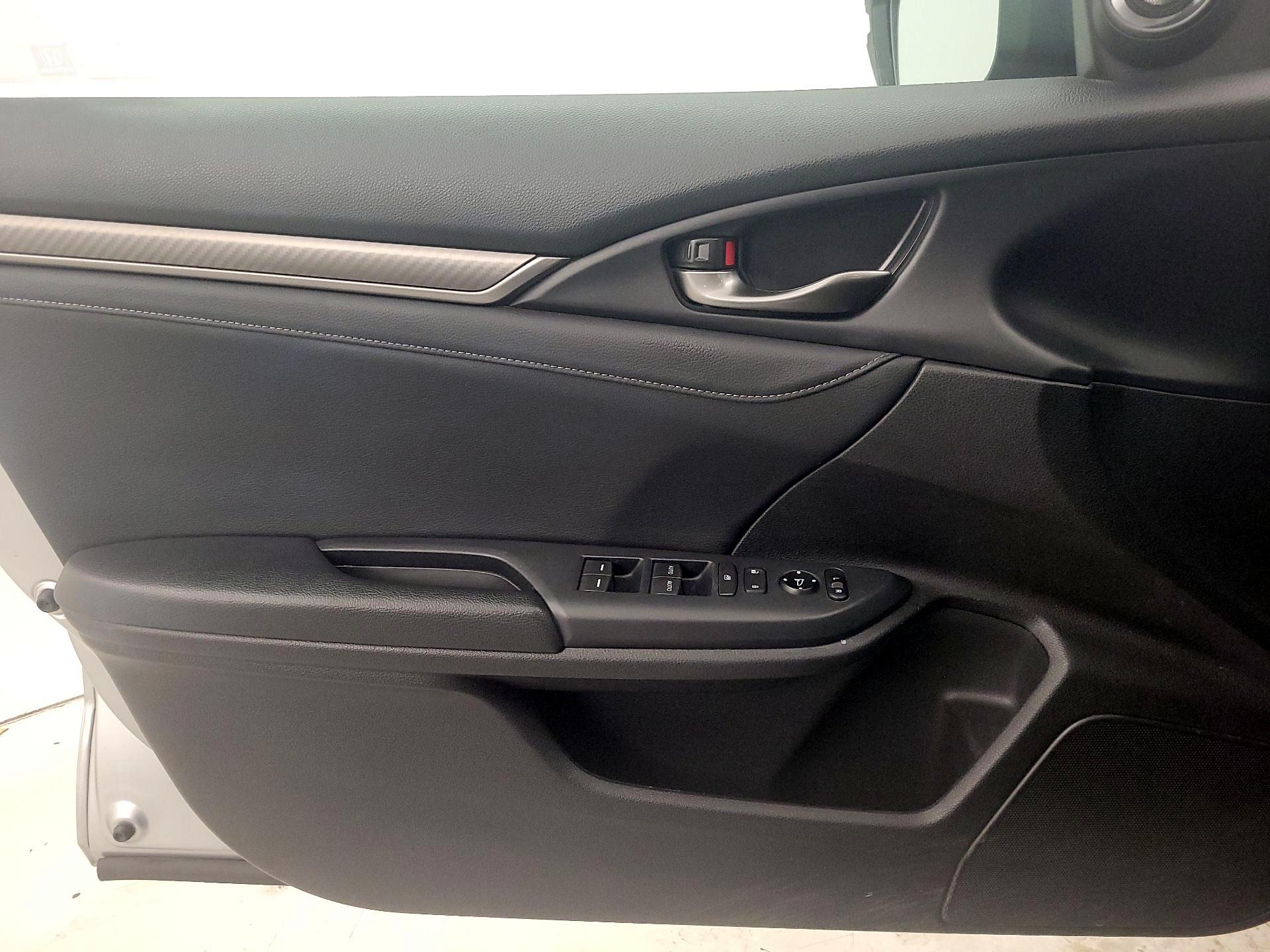 Thumbnail: 2018 Honda Civic - 12