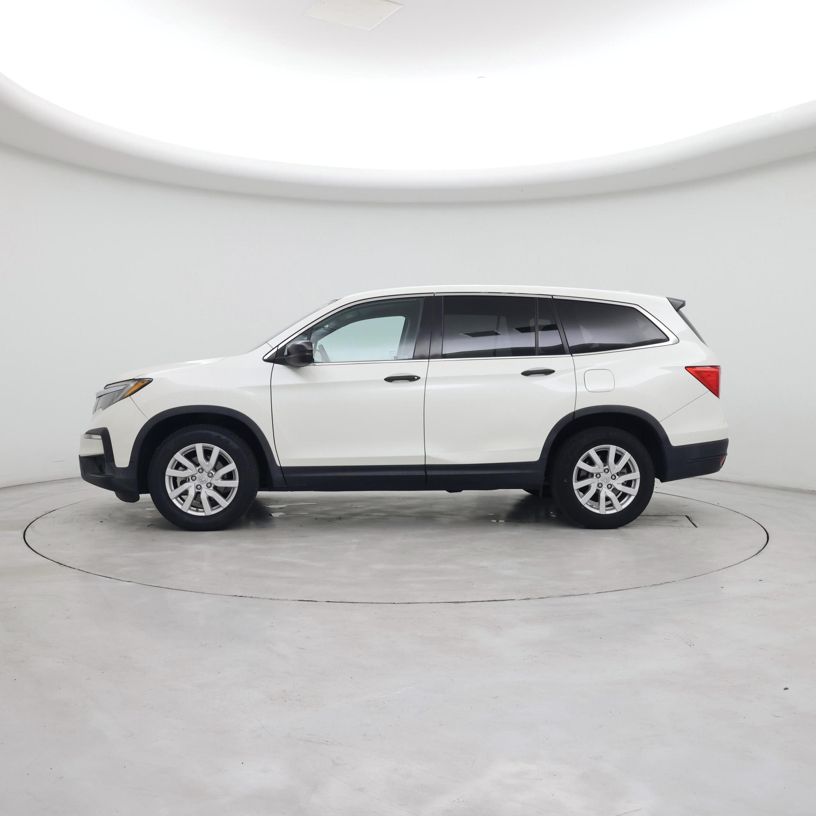 Thumbnail: 2019 Honda Pilot - 3