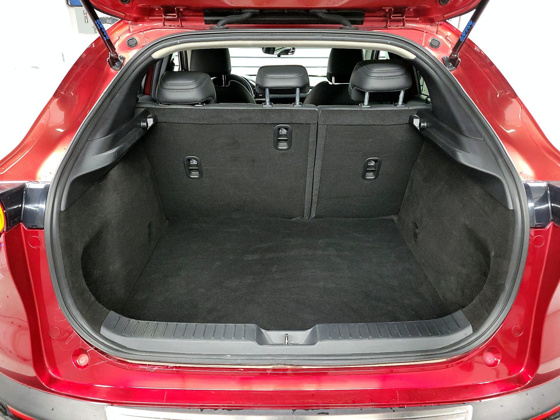 Thumbnail: 2023 Mazda CX-30 - 17