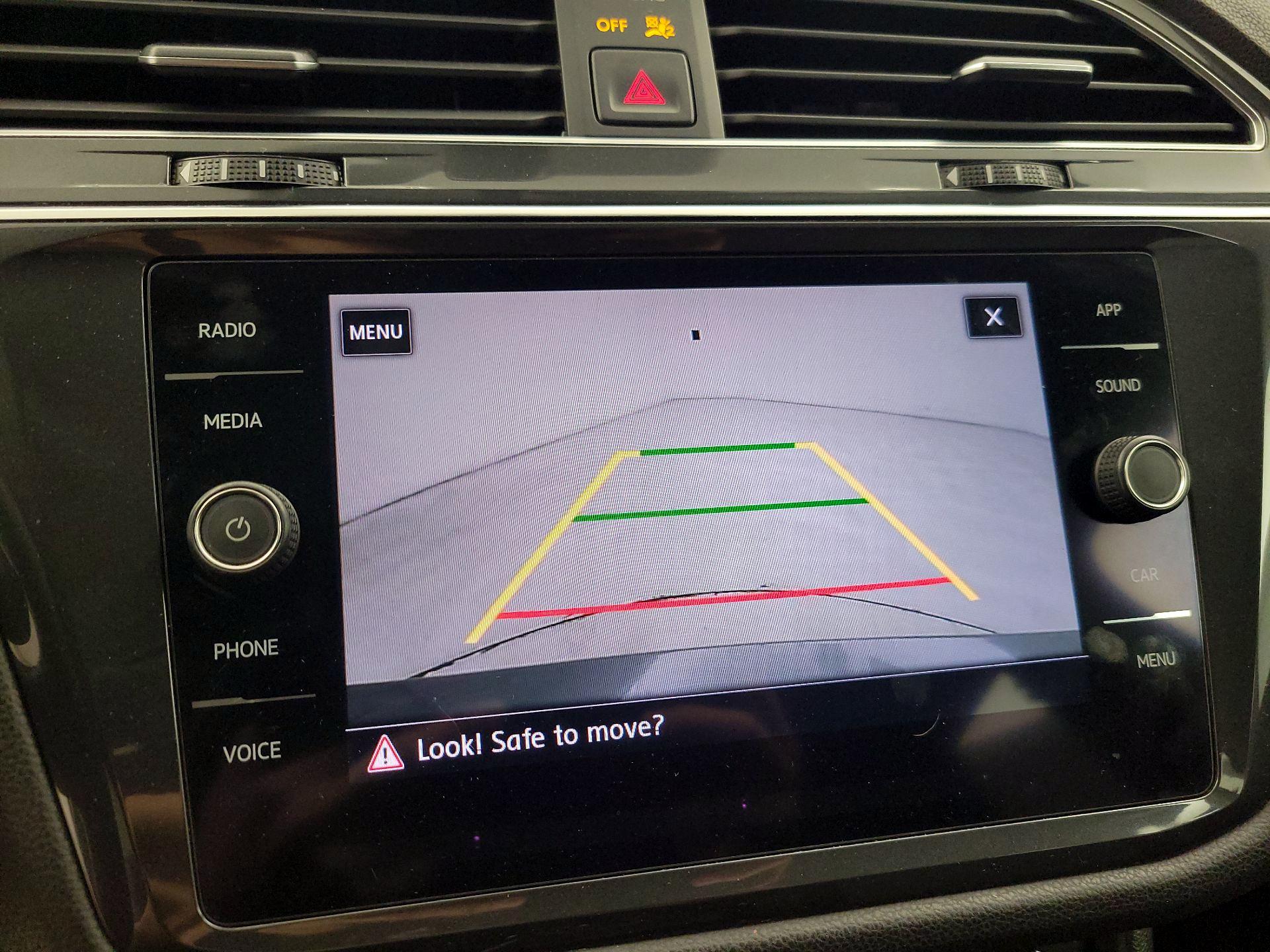 Thumbnail: 2020 Volkswagen Tiguan - 14