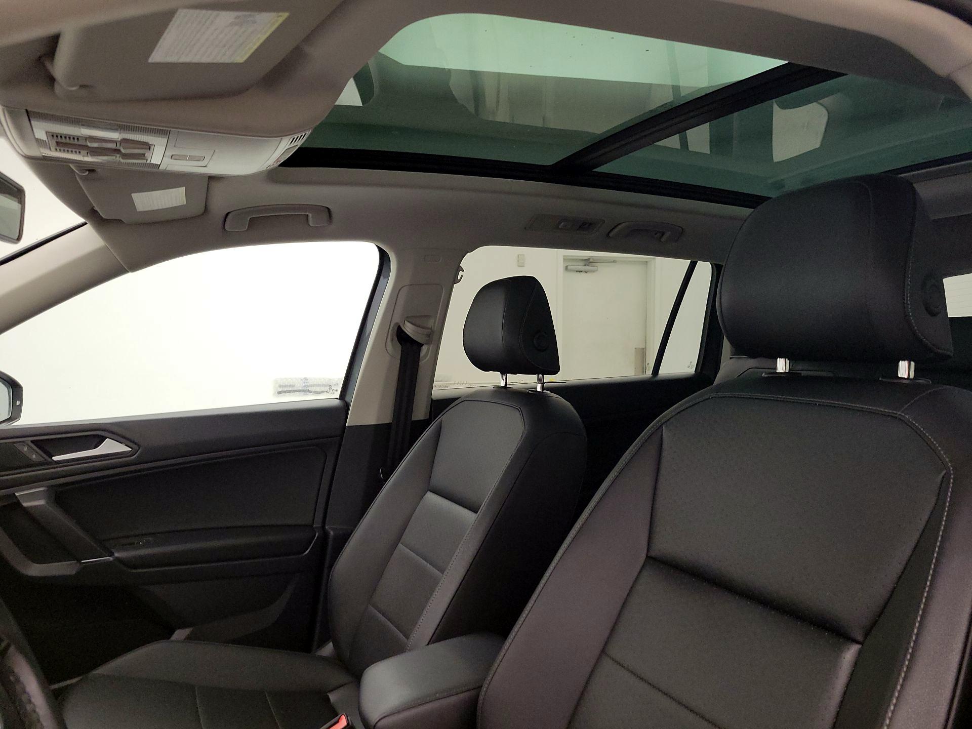 Thumbnail: 2020 Volkswagen Tiguan - 19