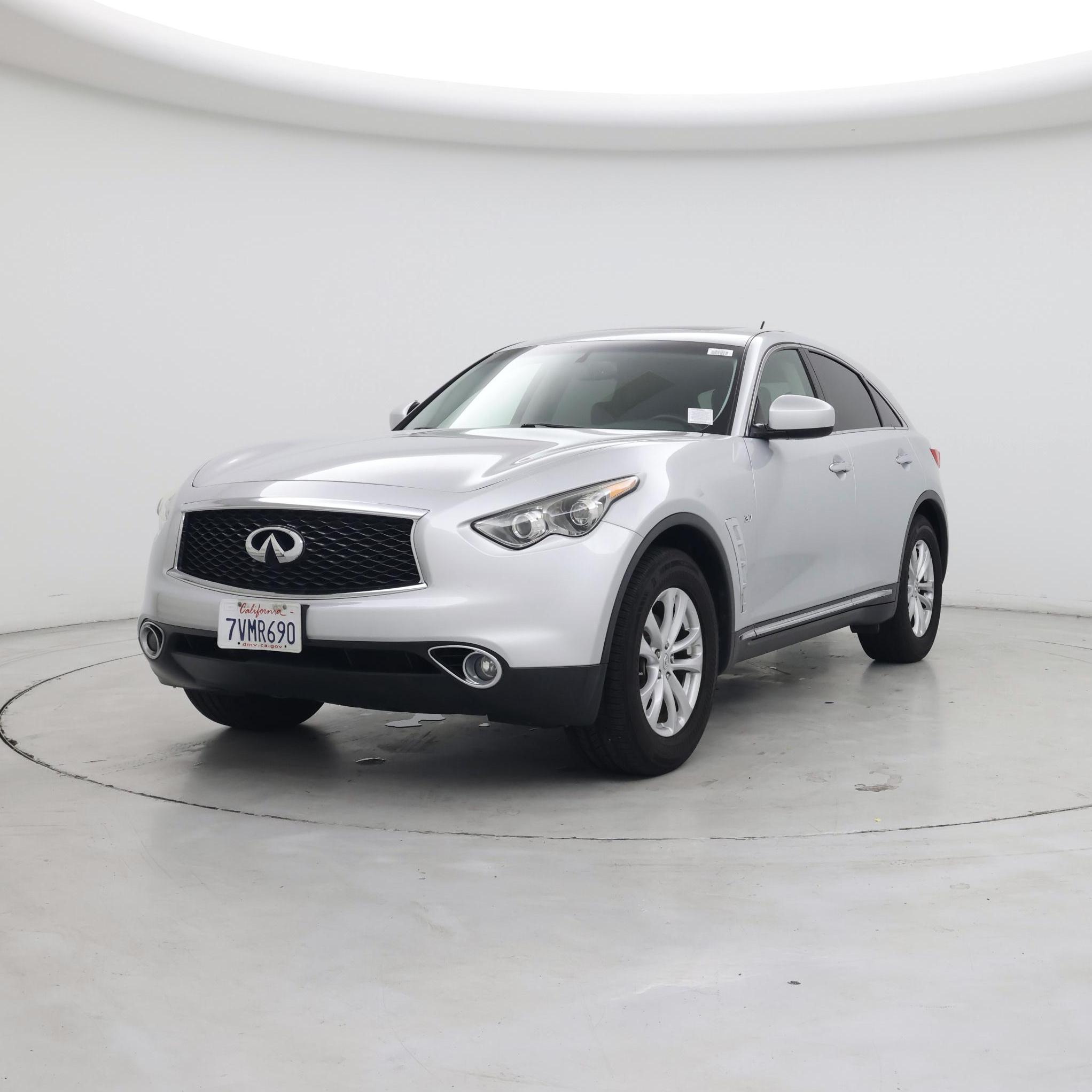 Thumbnail: 2017 INFINITI QX70 - 4