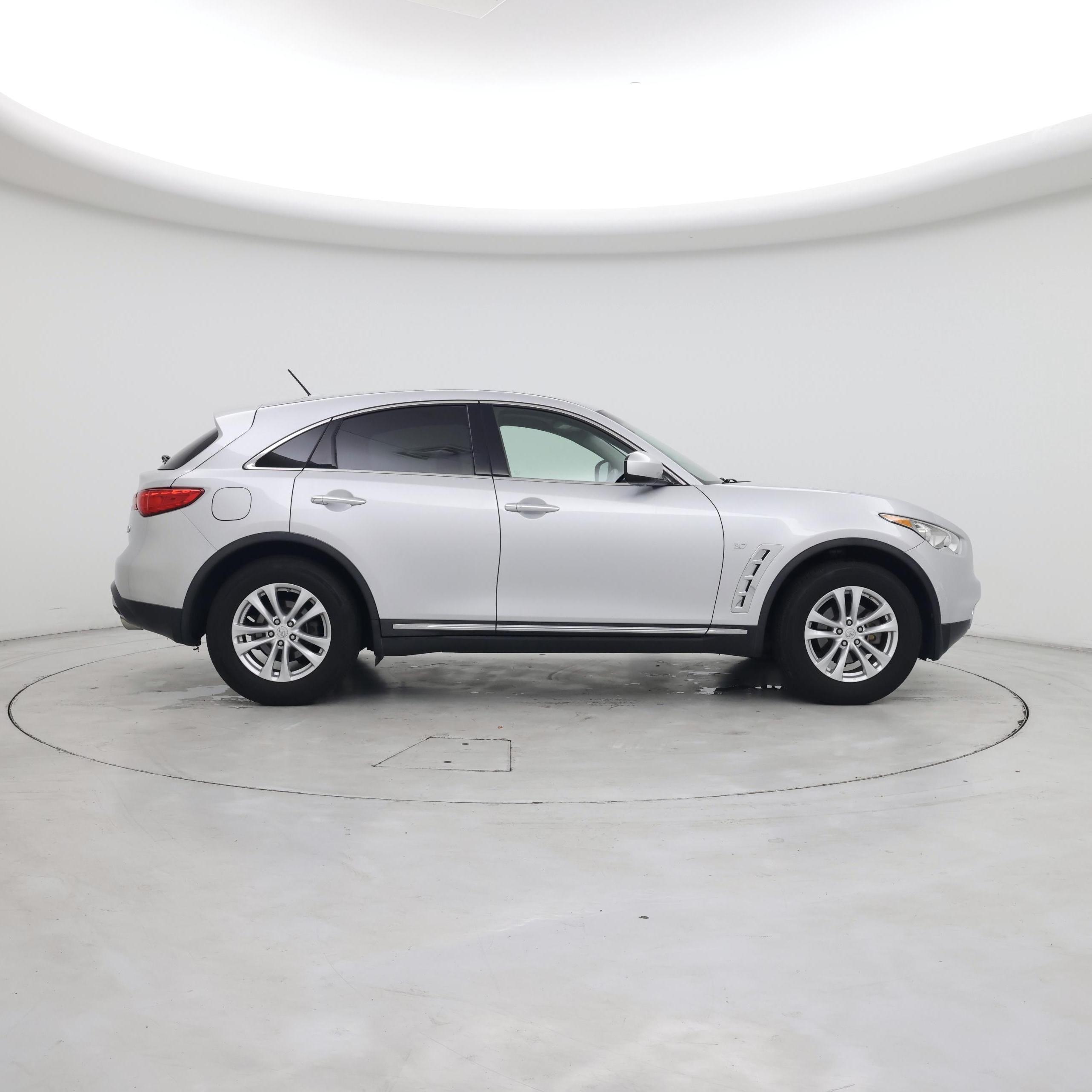 Thumbnail: 2017 INFINITI QX70 - 7