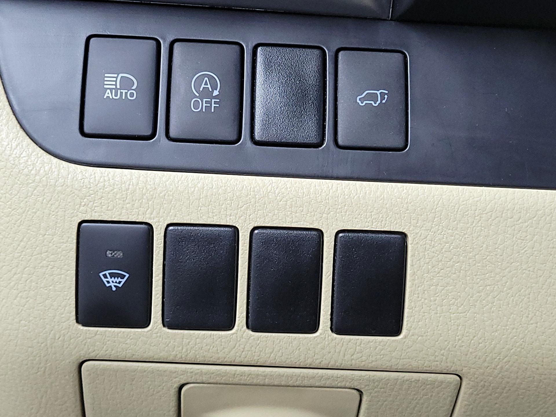 Thumbnail: 2017 Toyota Highlander - 13