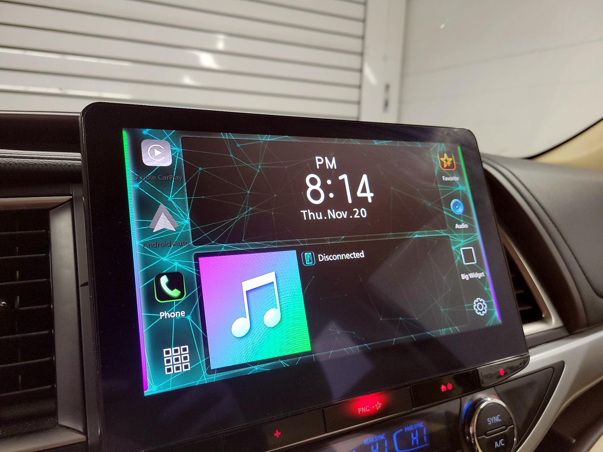 Thumbnail: 2017 Toyota Highlander - 15