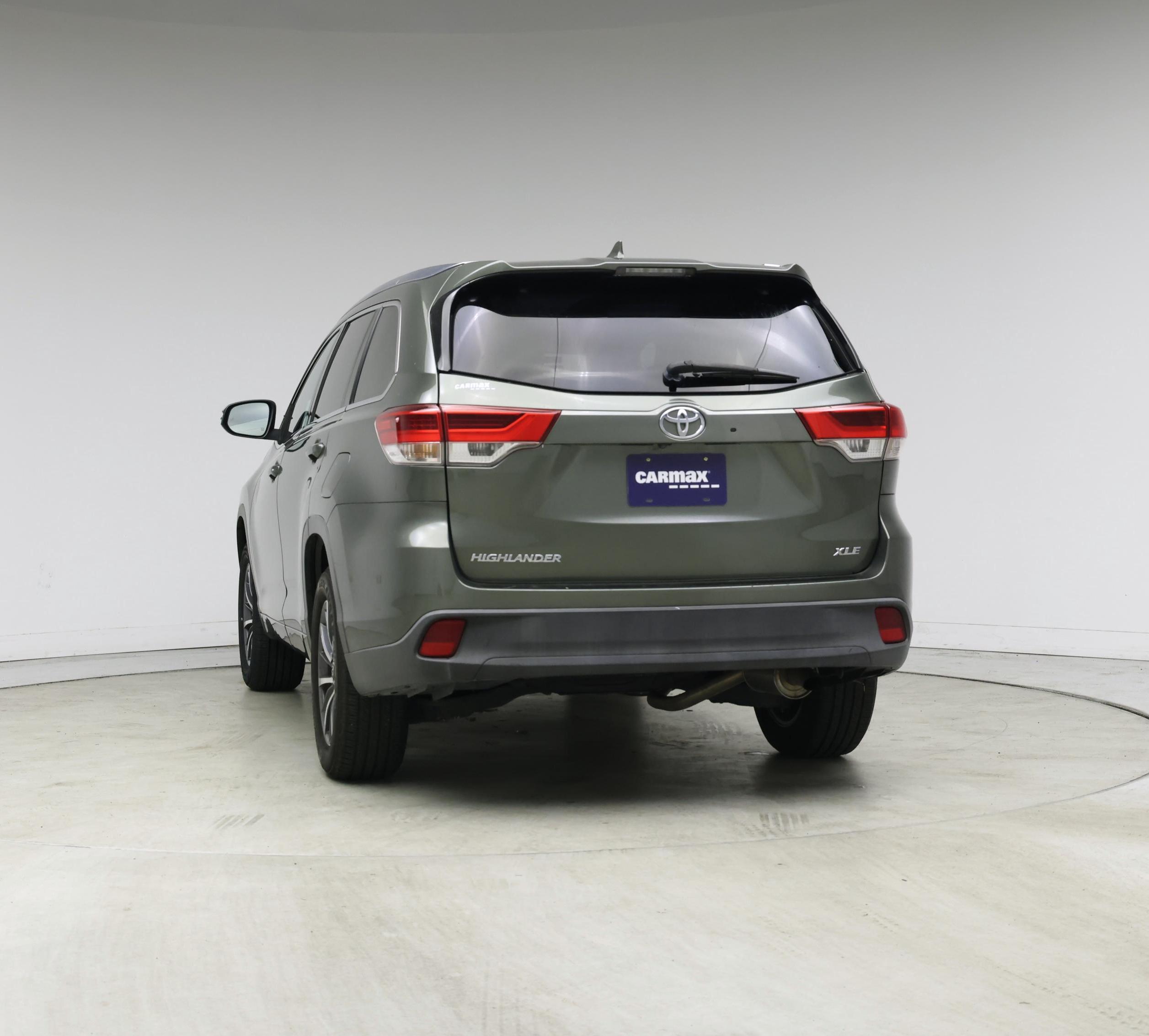 Thumbnail: 2017 Toyota Highlander - 6