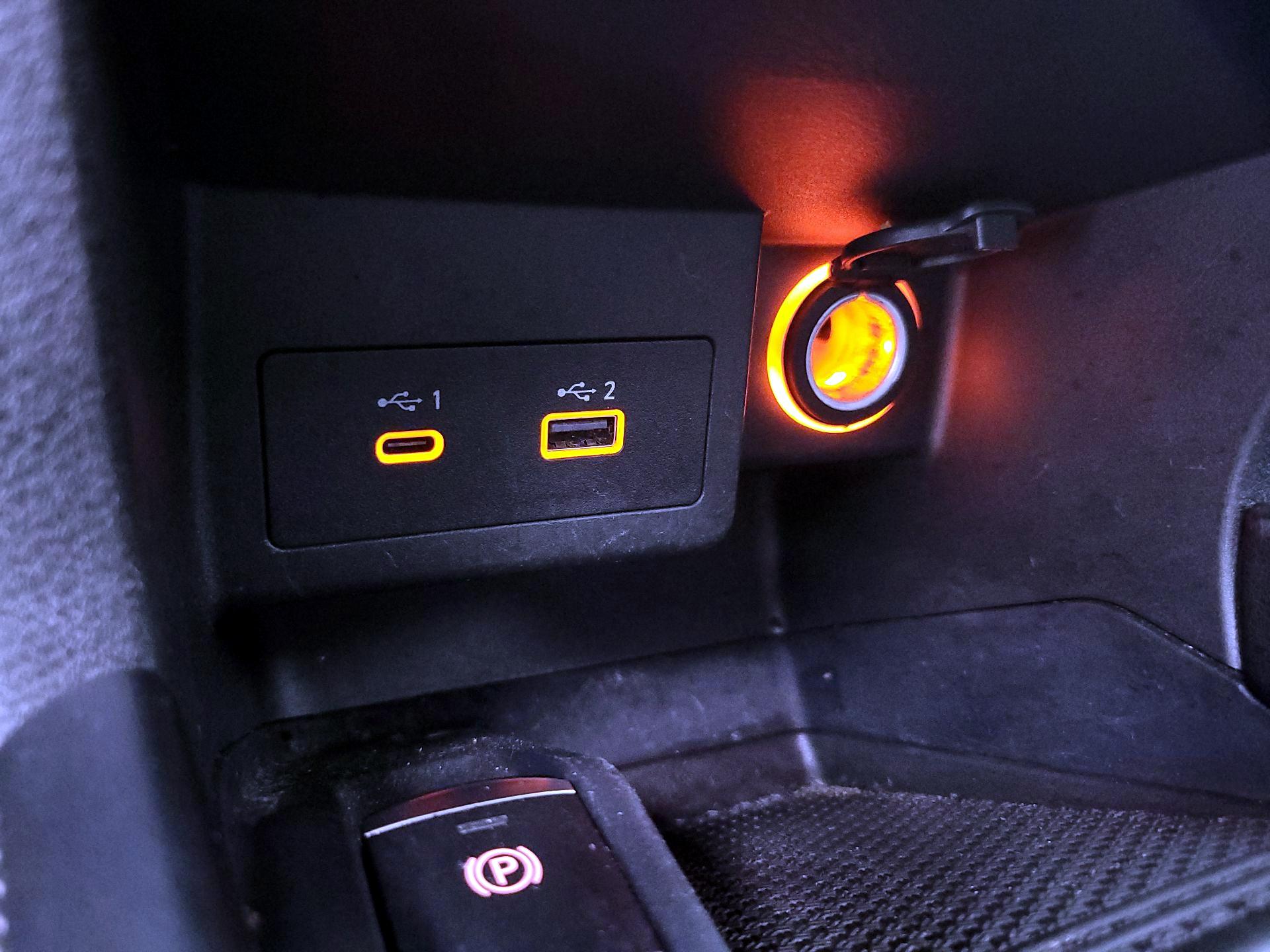 Thumbnail: 2023 Nissan Kicks - 18