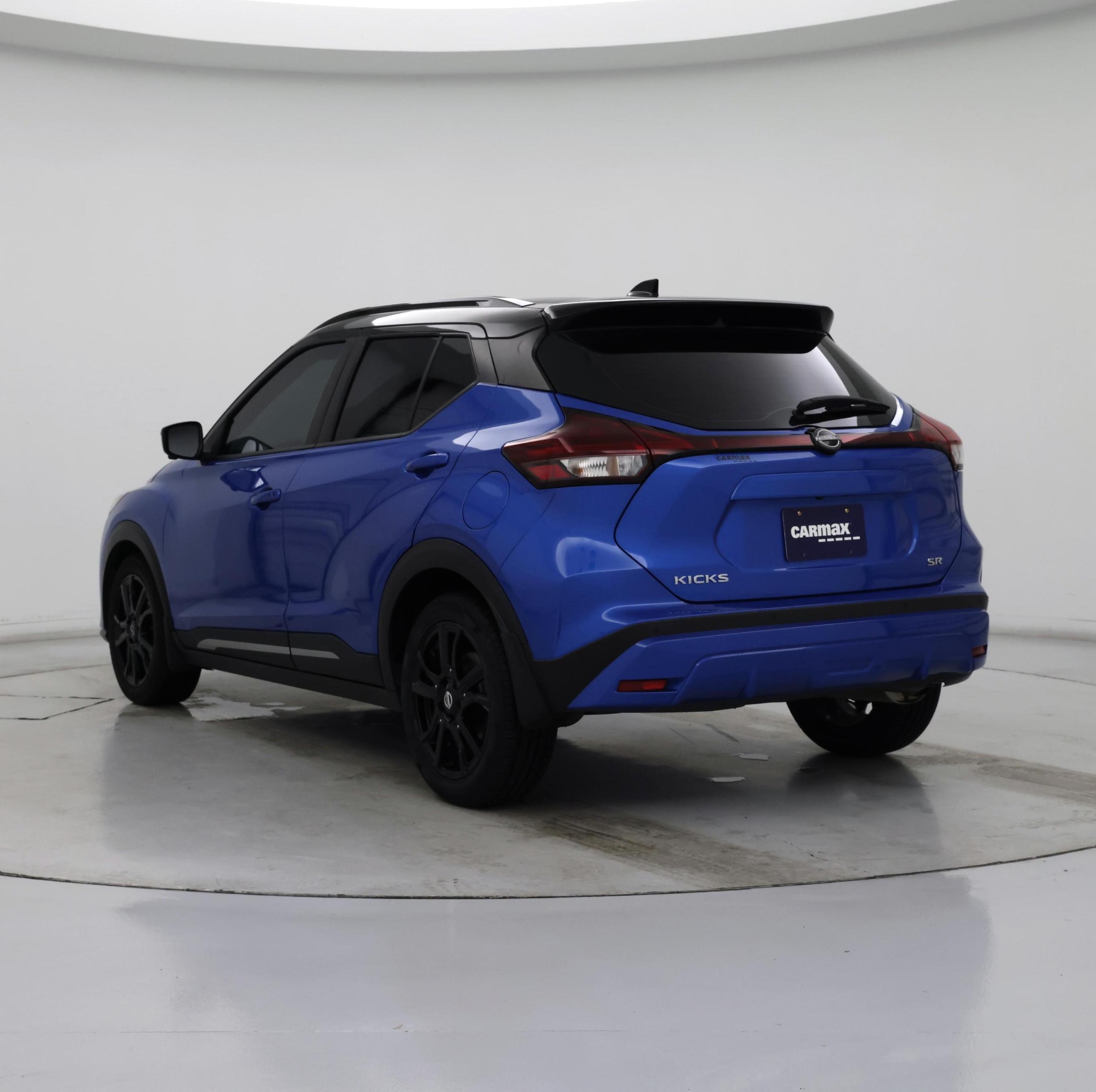 Thumbnail: 2023 Nissan Kicks - 2