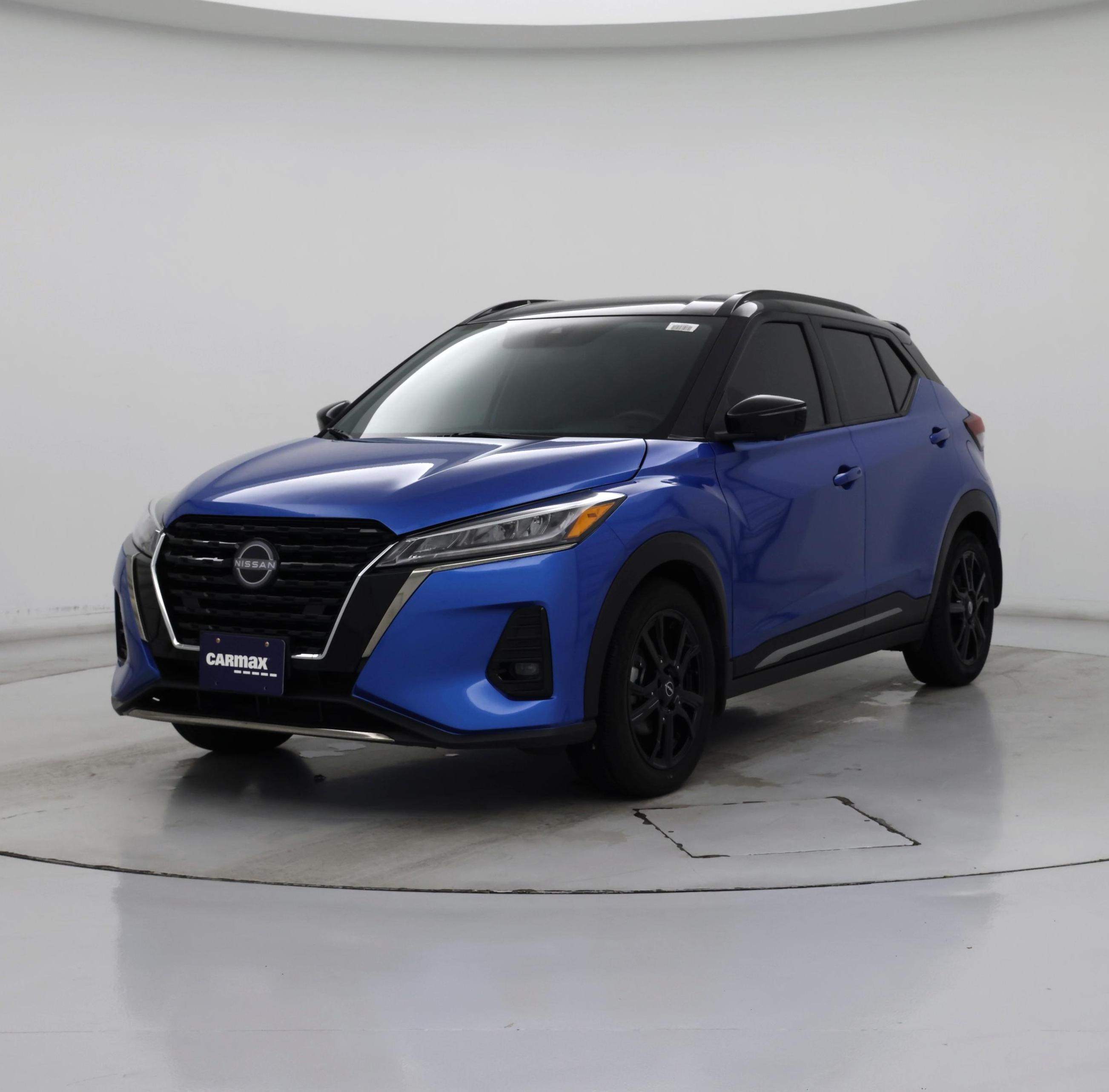 Thumbnail: 2023 Nissan Kicks - 4