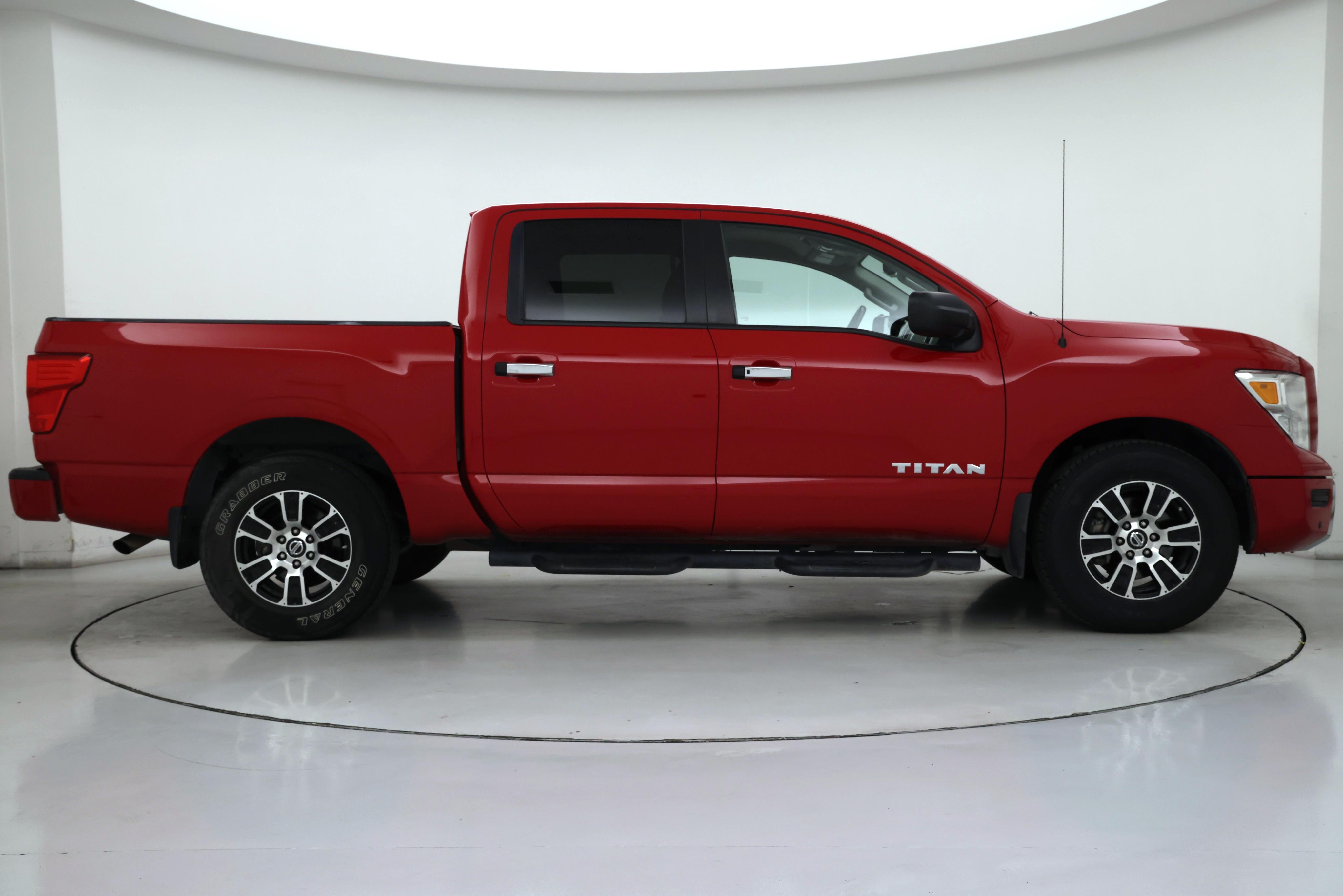 Thumbnail: 2021 Nissan Titan - 7