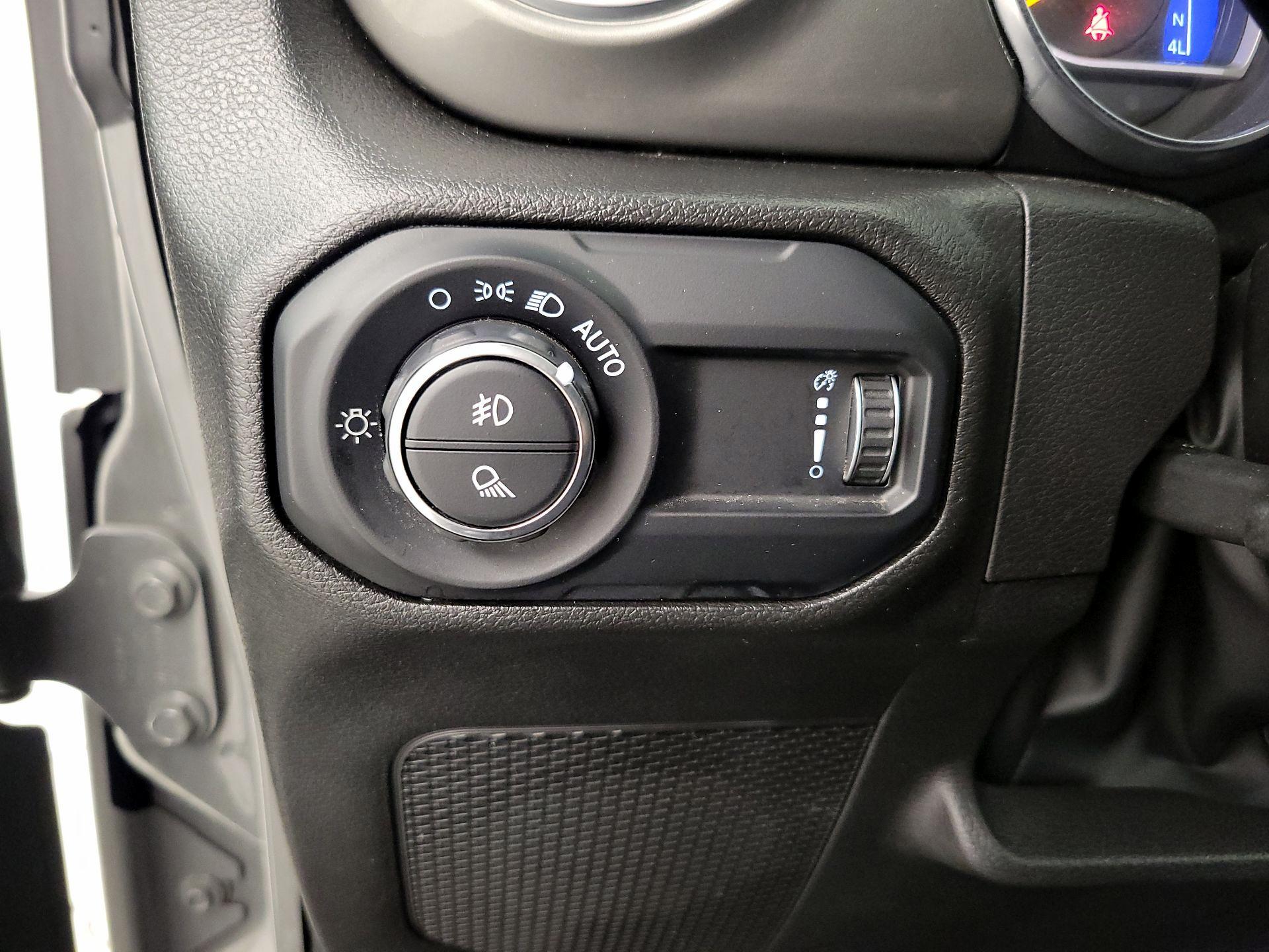 Thumbnail: 2023 Jeep Gladiator - 13