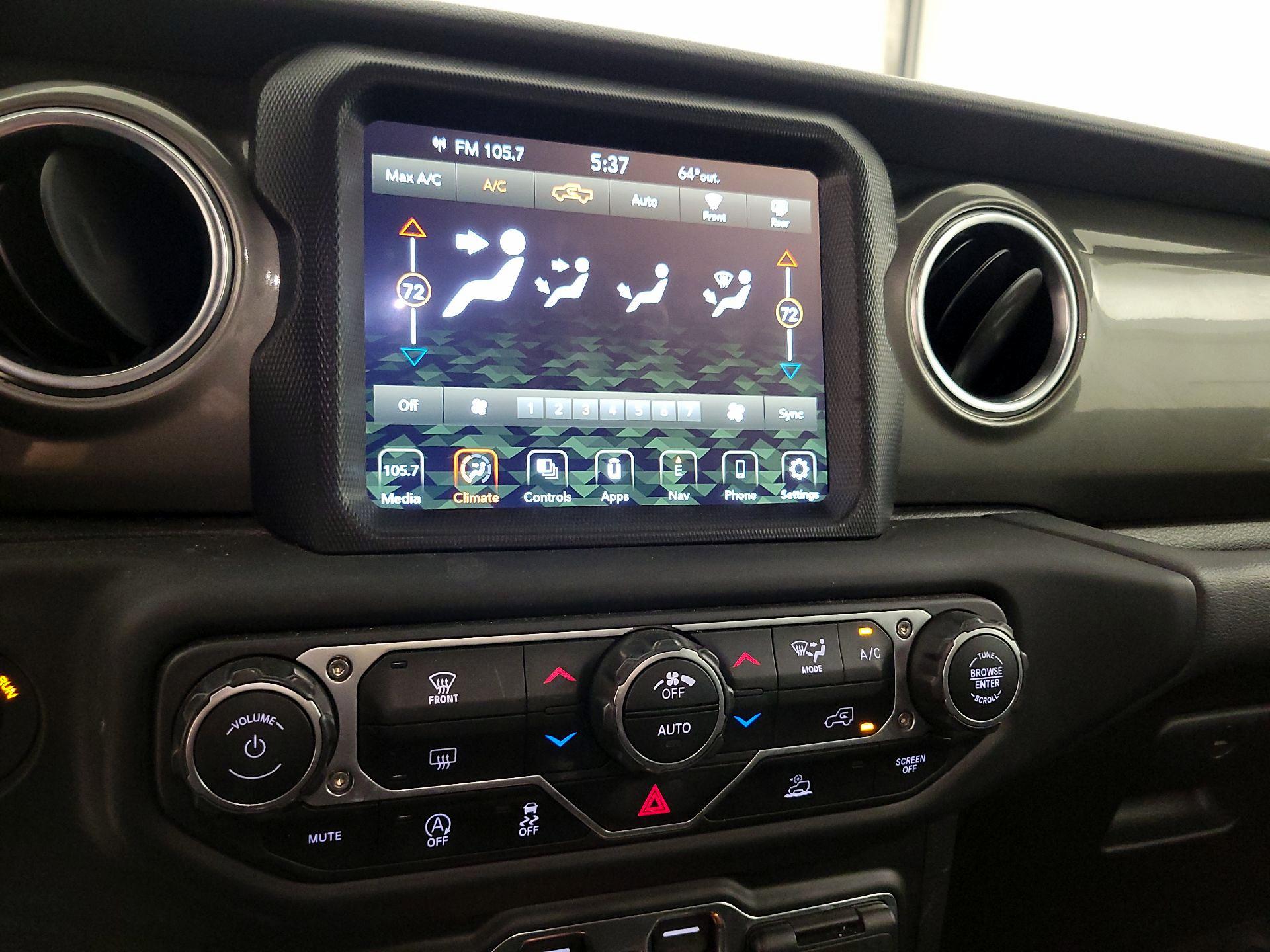 Thumbnail: 2023 Jeep Gladiator - 17