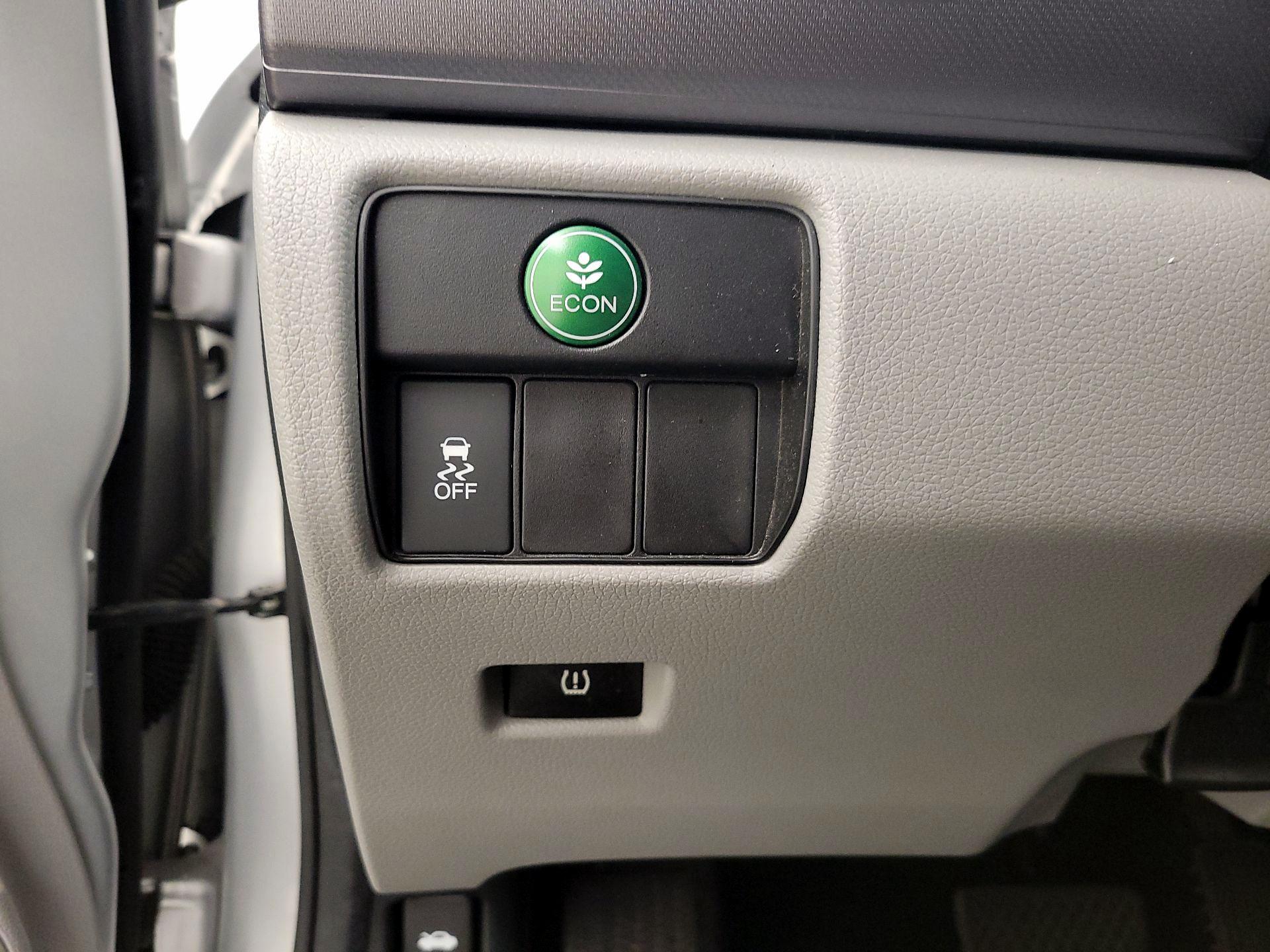 Thumbnail: 2015 Honda Accord - 13