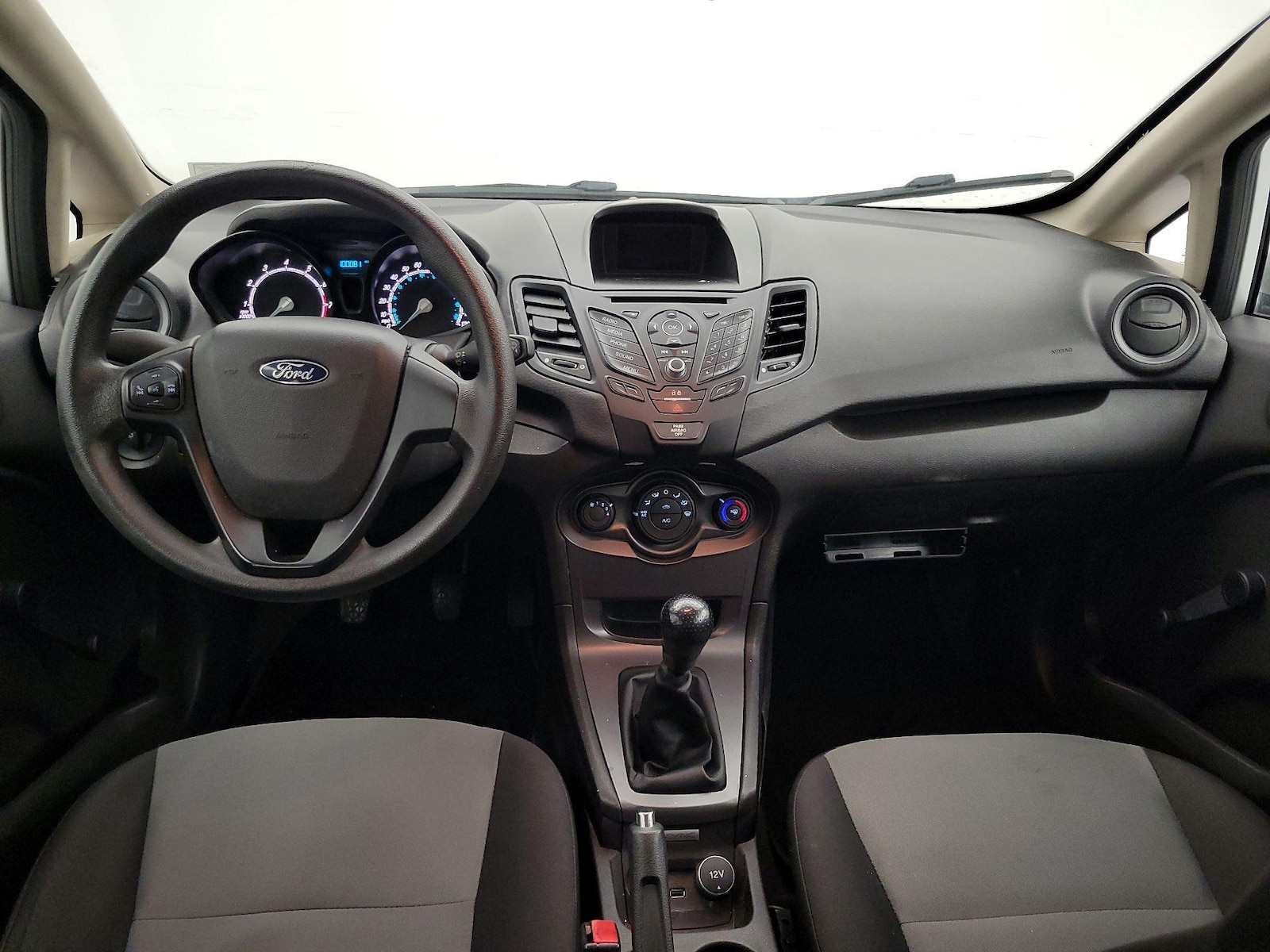 2018 Ford Fiesta S - Photo 10
