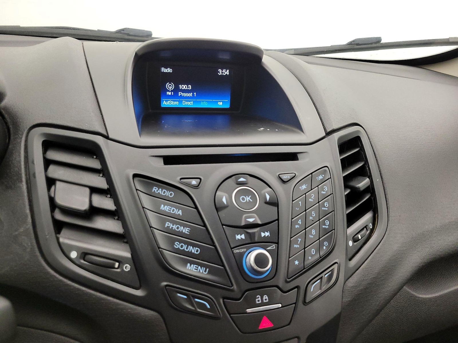 2018 Ford Fiesta S - Photo 16