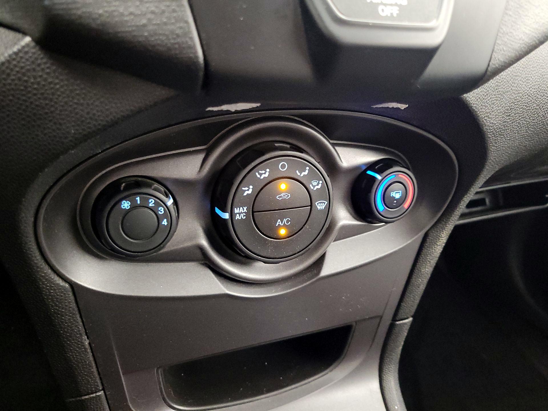 Thumbnail: 2018 Ford Fiesta - 16