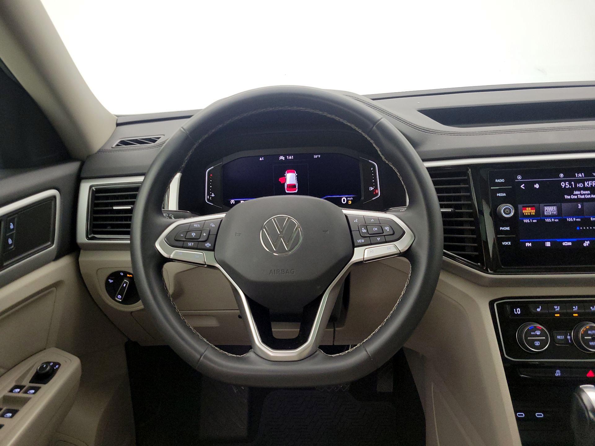 Thumbnail: 2022 Volkswagen Atlas - 10