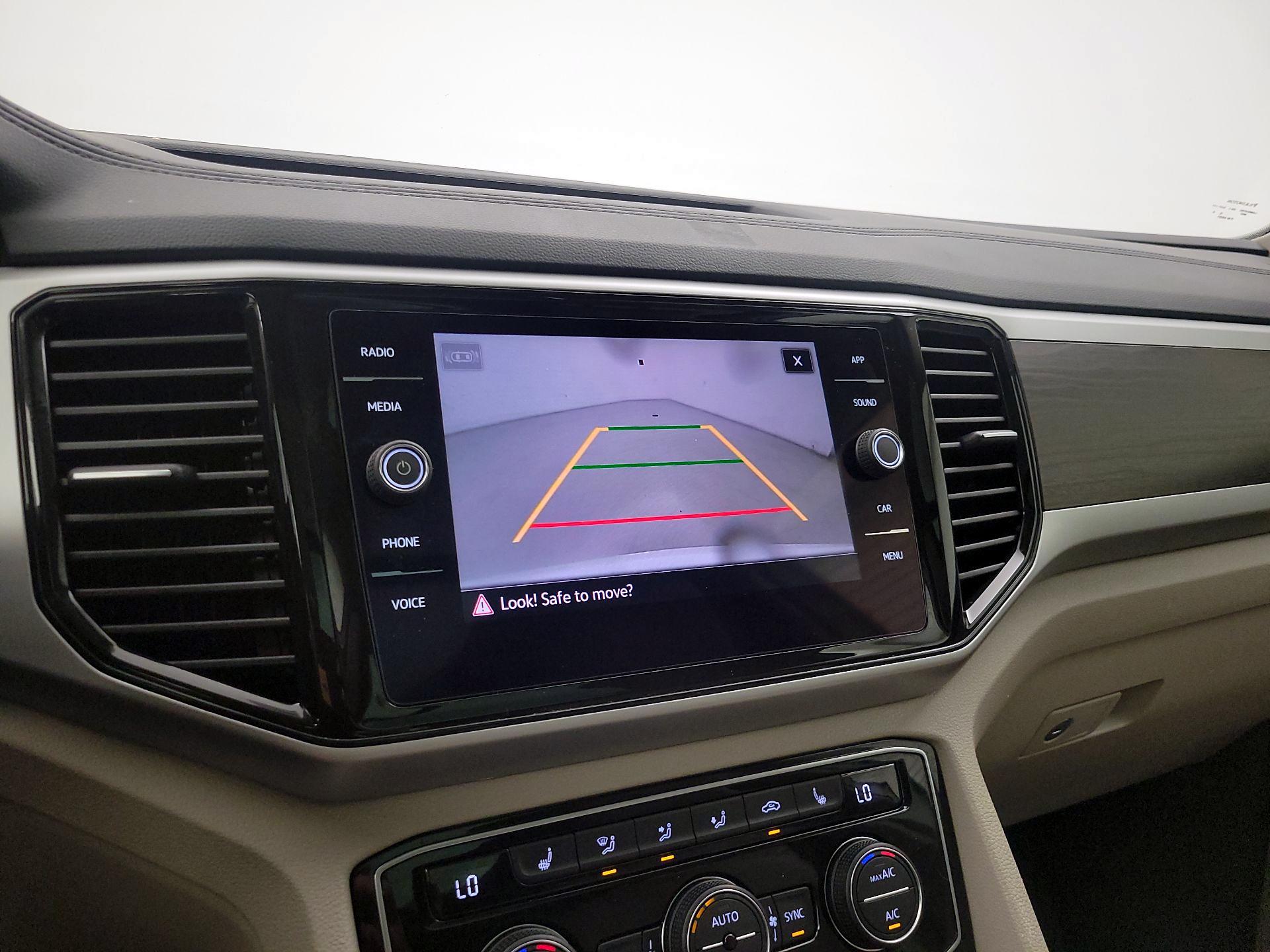 Thumbnail: 2022 Volkswagen Atlas - 14