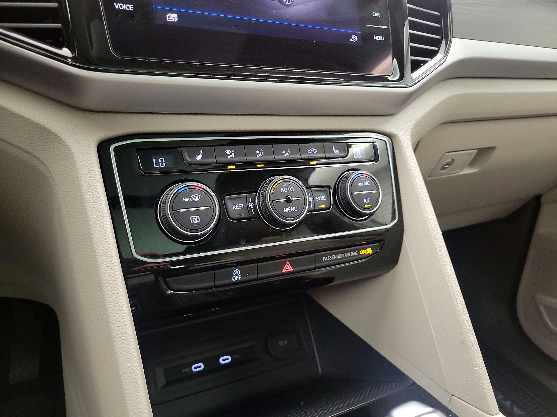 Thumbnail: 2022 Volkswagen Atlas - 16