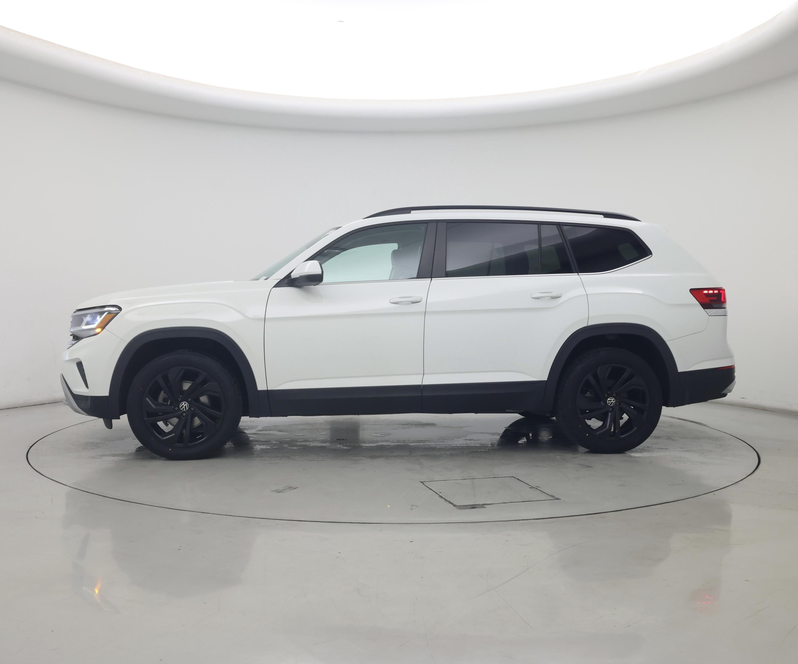 Thumbnail: 2022 Volkswagen Atlas - 3