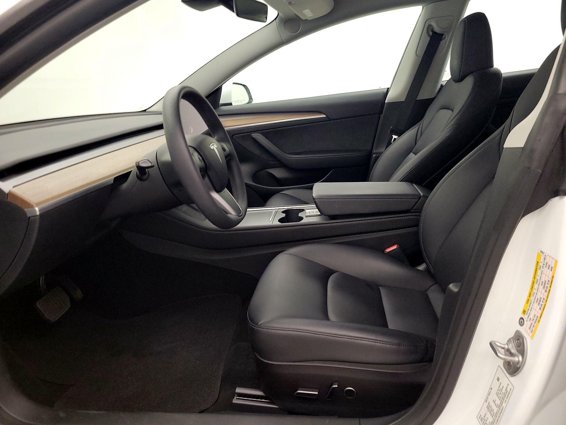 Thumbnail: 2023 Tesla Model 3 - 11