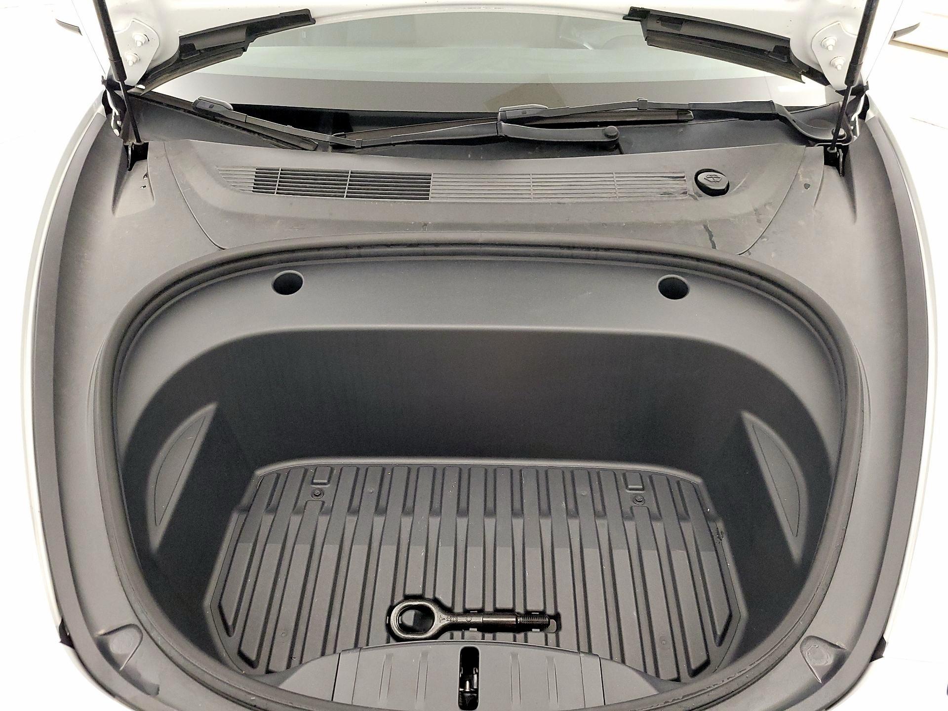 Thumbnail: 2023 Tesla Model 3 - 20