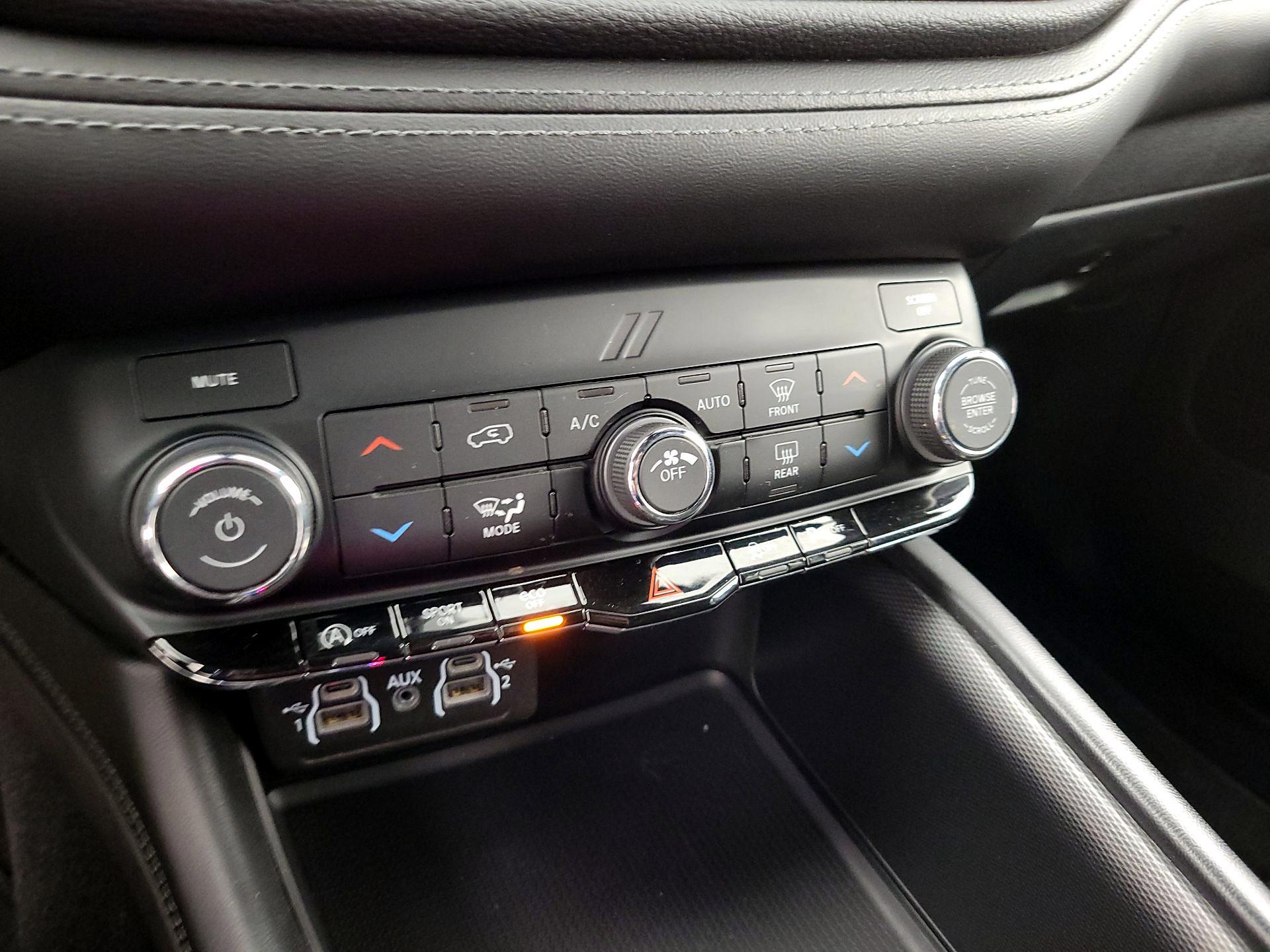 Thumbnail: 2021 Dodge Durango - 16