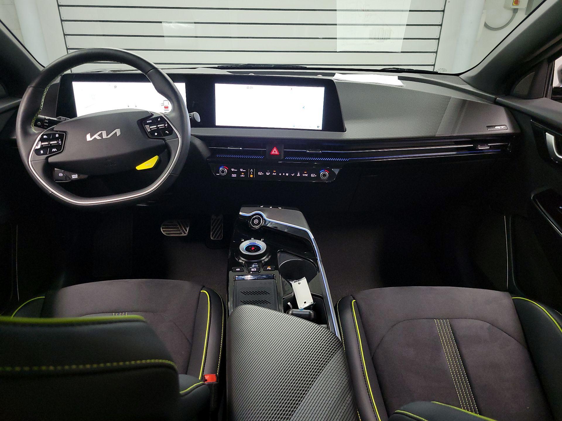 Thumbnail: 2024 Kia EV6 - 9