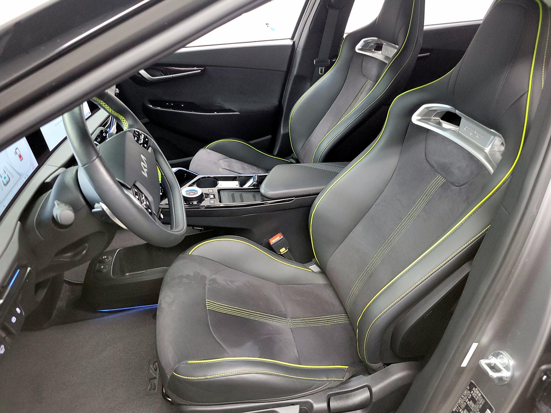 Thumbnail: 2024 Kia EV6 - 11