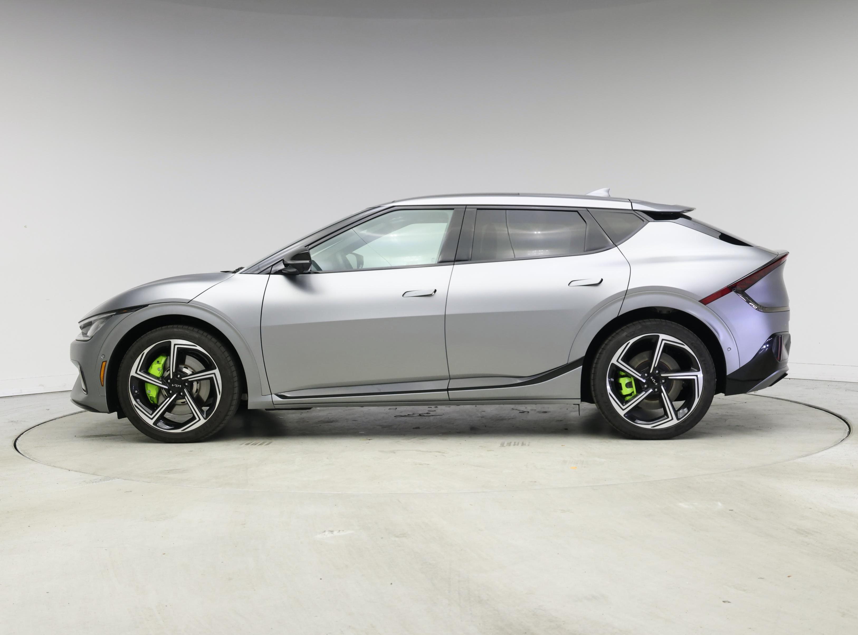 Thumbnail: 2024 Kia EV6 - 3