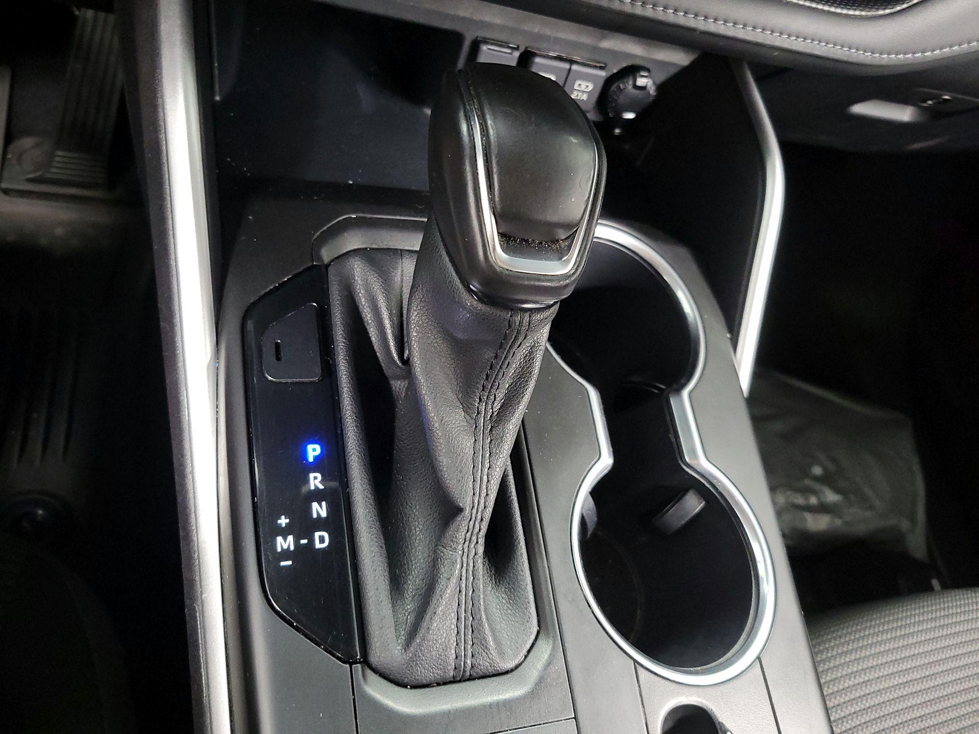 Thumbnail: 2021 Toyota Highlander - 16