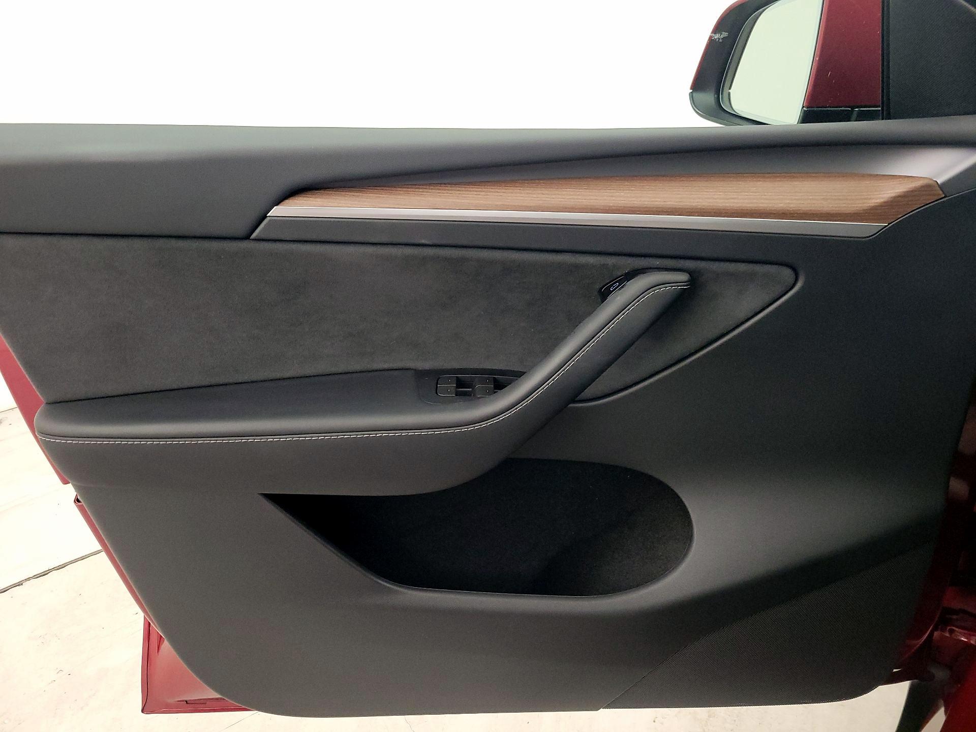 Thumbnail: 2024 Tesla Model Y - 12