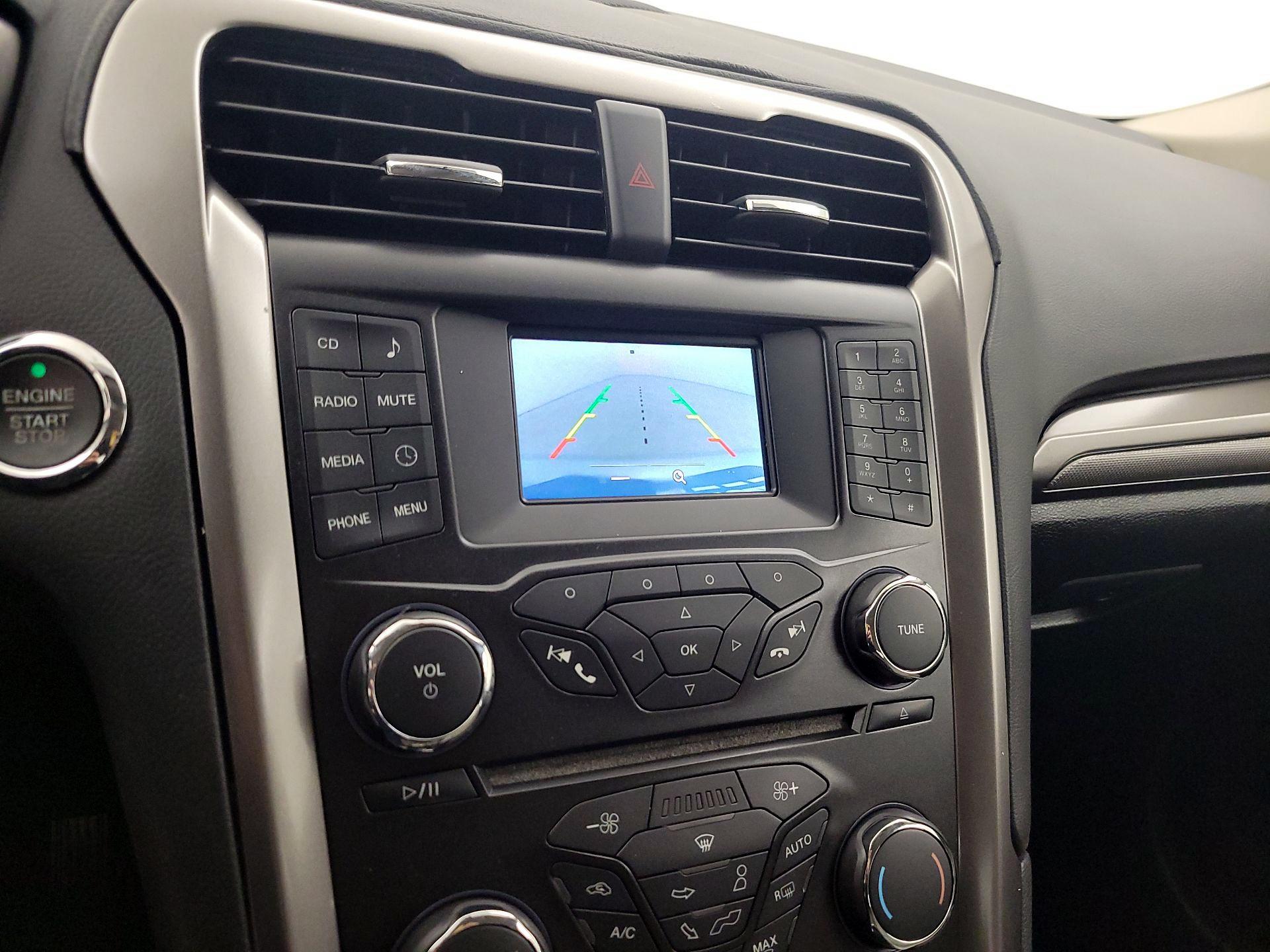 Thumbnail: 2017 Ford Fusion - 15