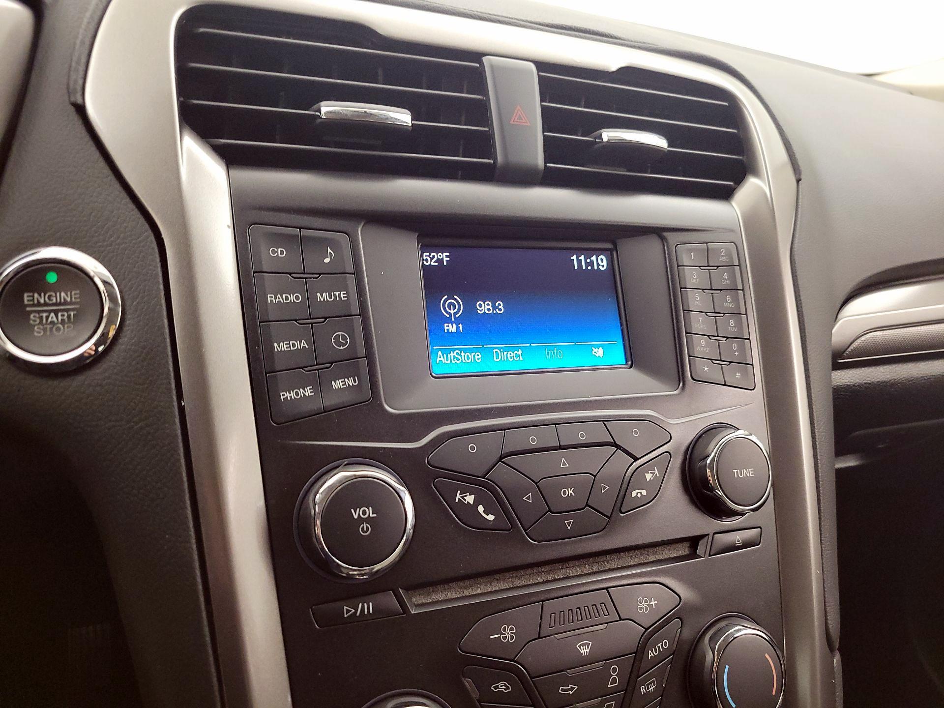 Thumbnail: 2017 Ford Fusion - 16